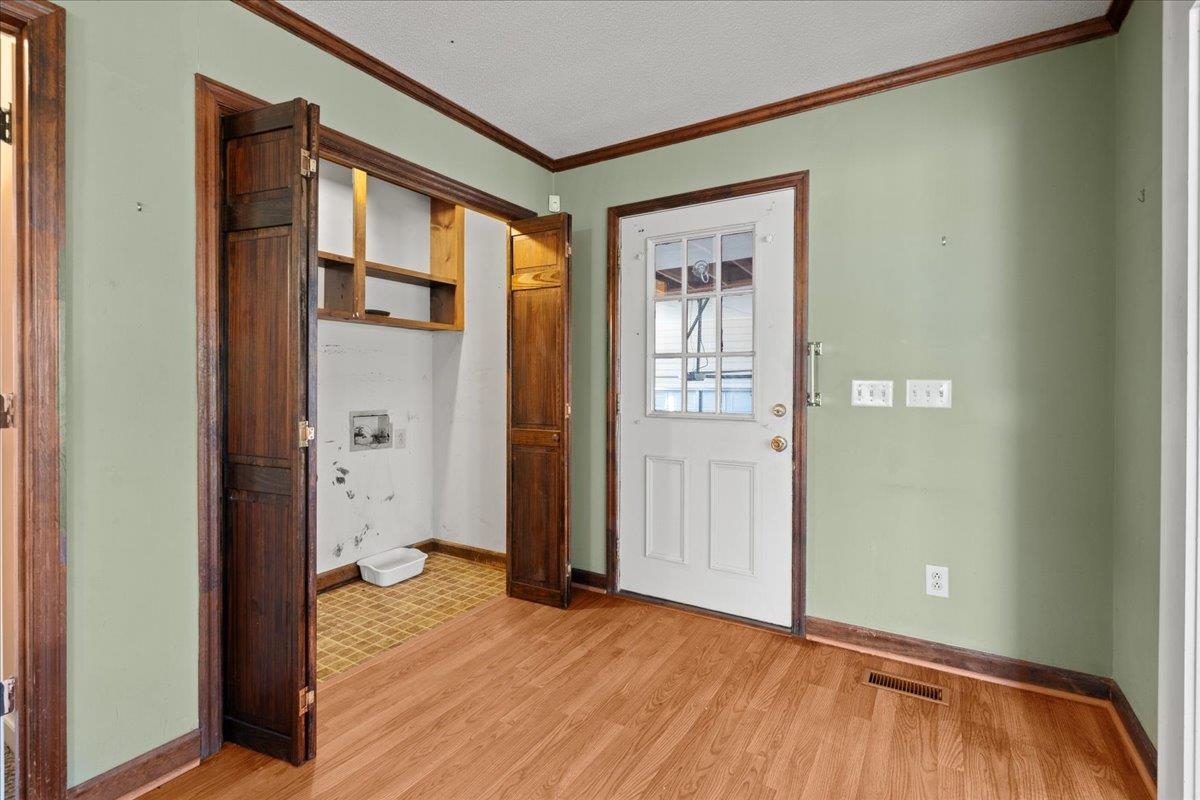 410 Devon Rd. Property Photo 18
