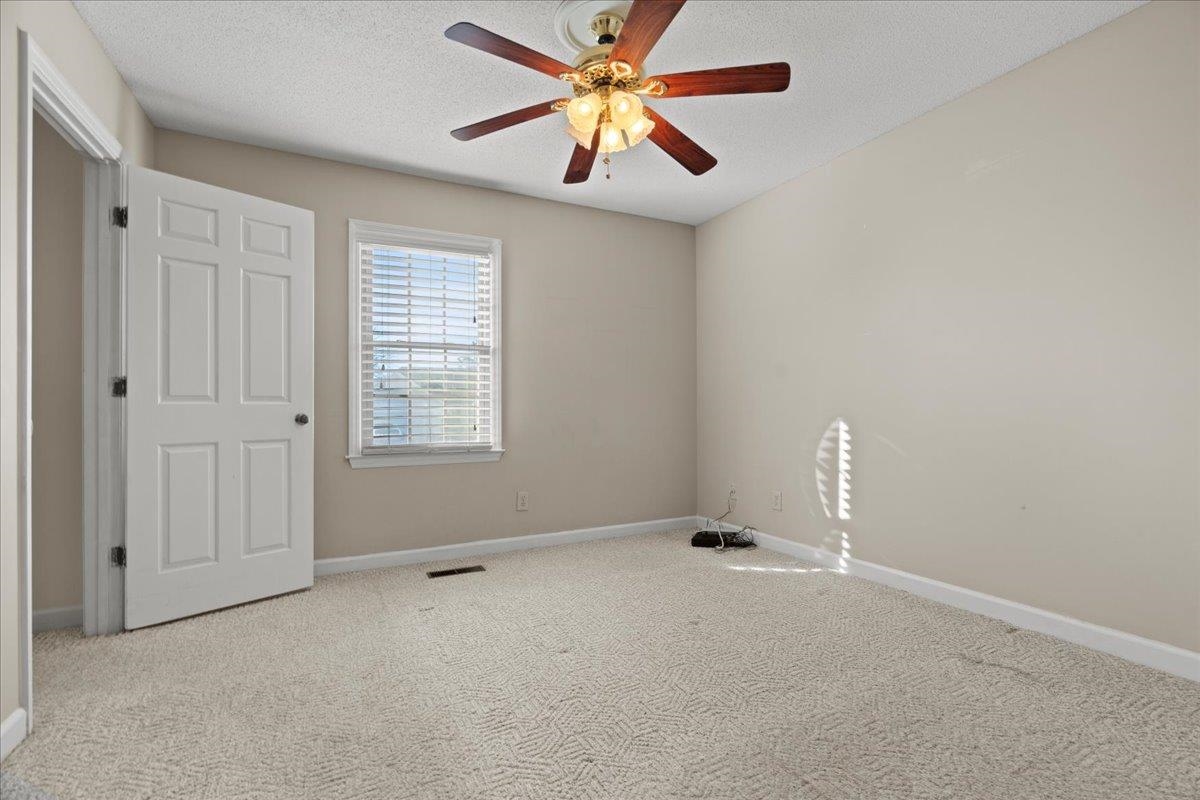 410 Devon Rd. Property Photo 25