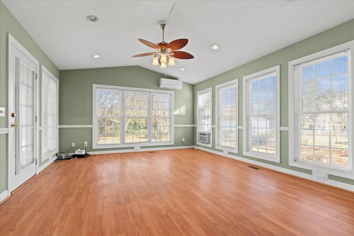 410 Devon Rd. Property Photo 36