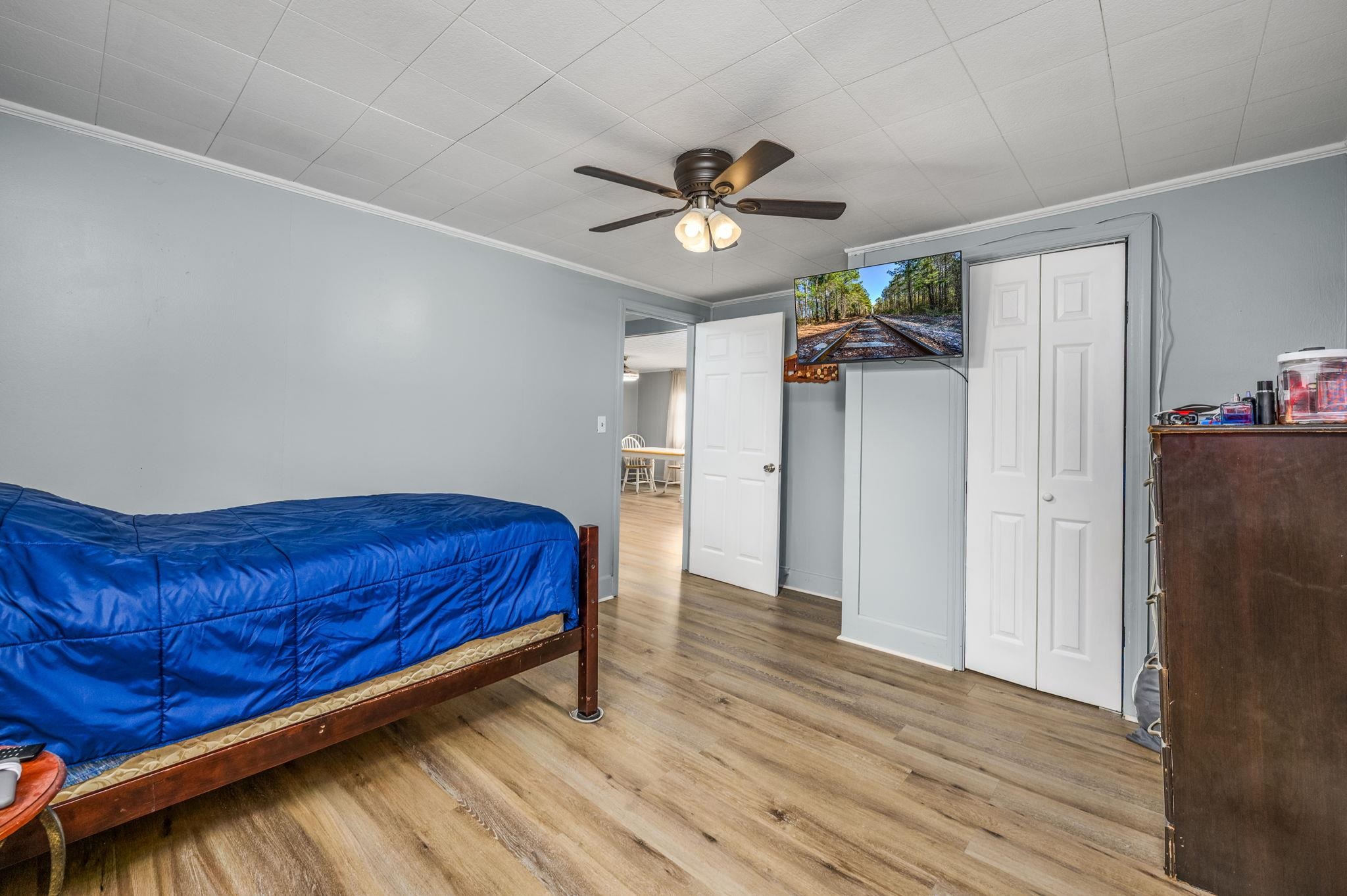 9300 Lake Swamp Rd. Property Photo 13