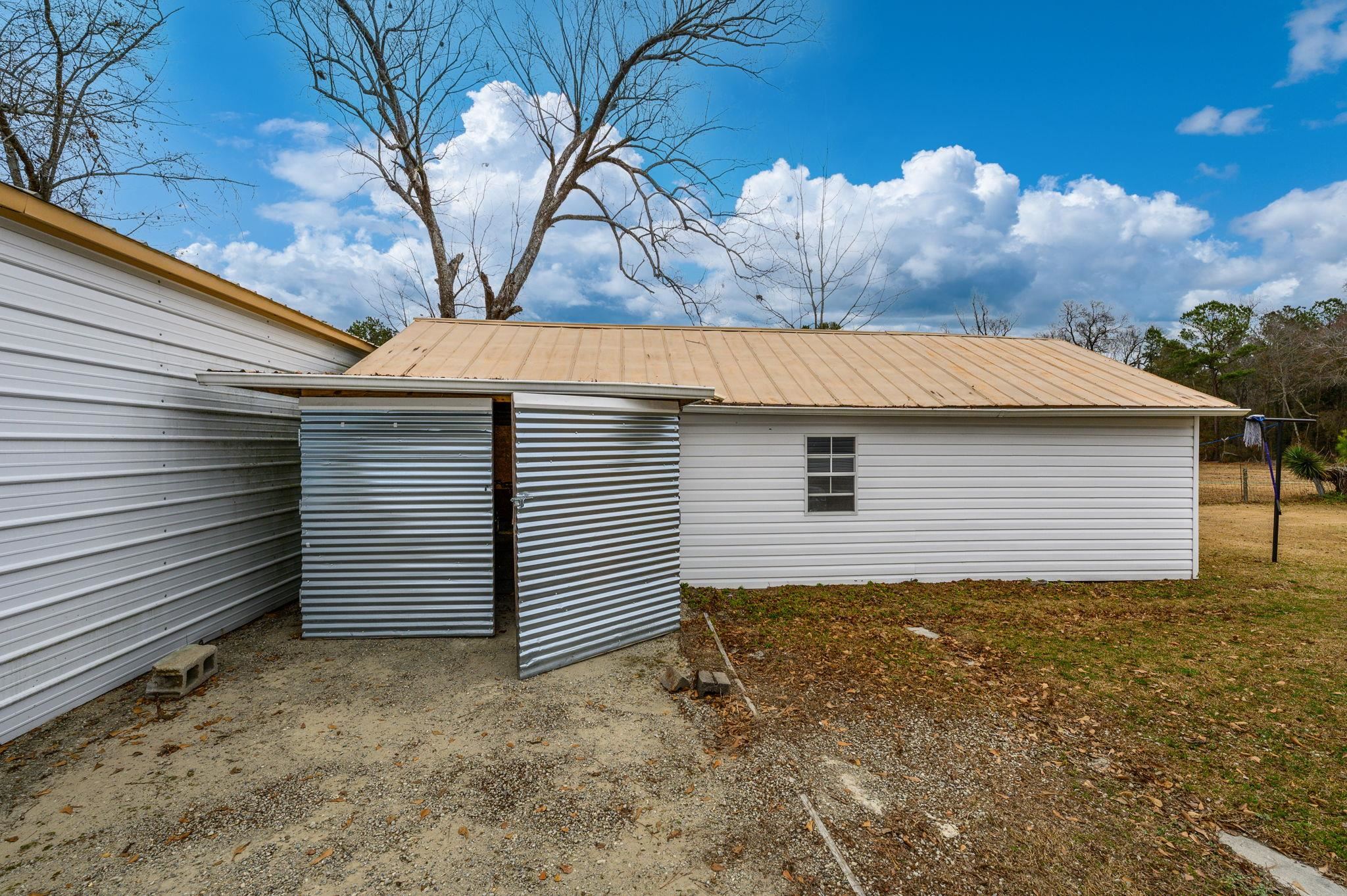 9300 Lake Swamp Rd. Property Photo 19