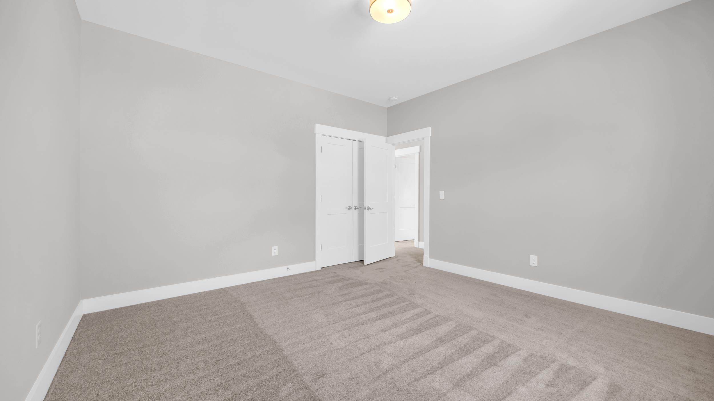 1529 Coastal Cove Ln Property Photo 16