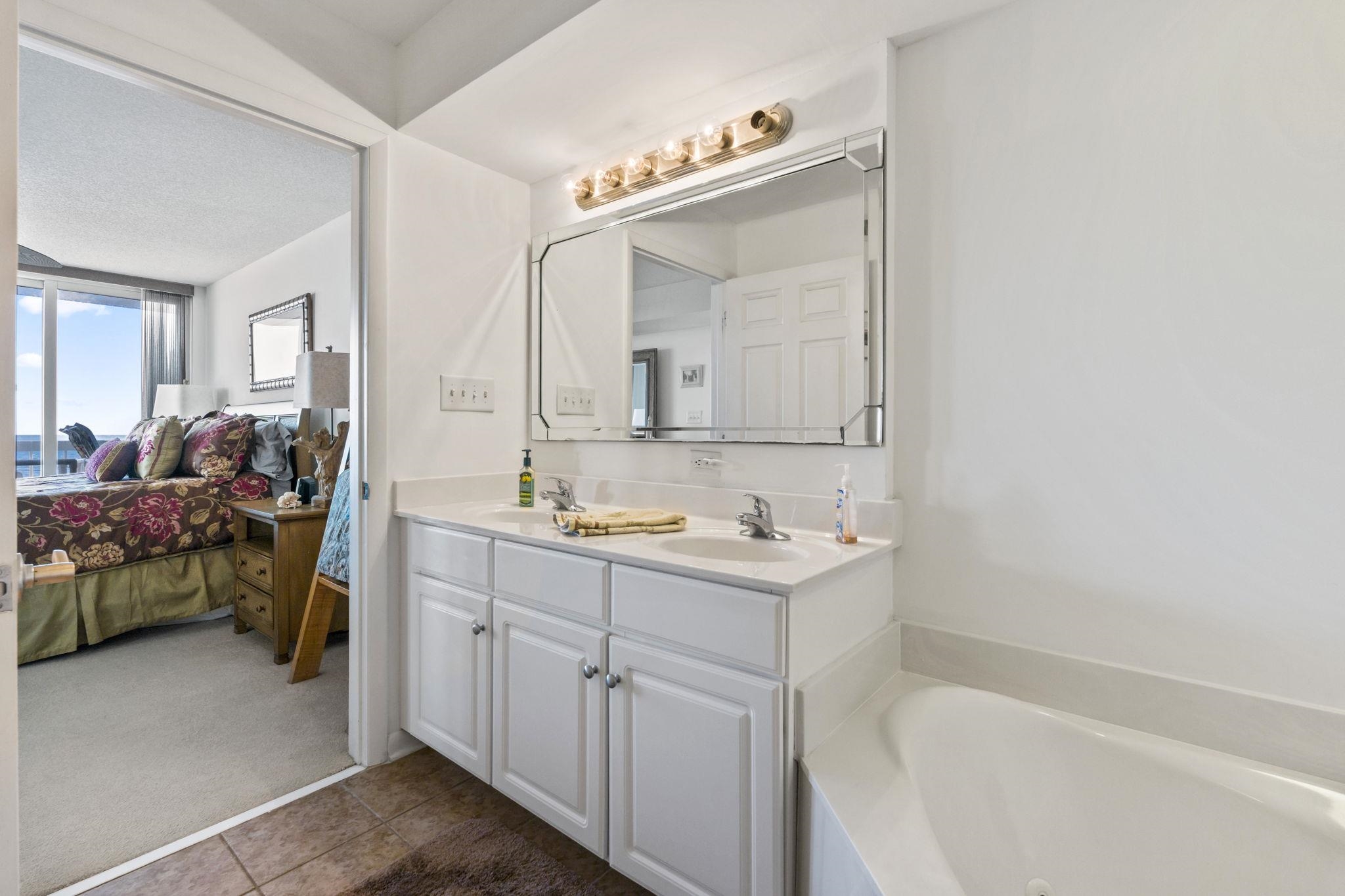 5310 N Ocean Blvd. Property Photo 27