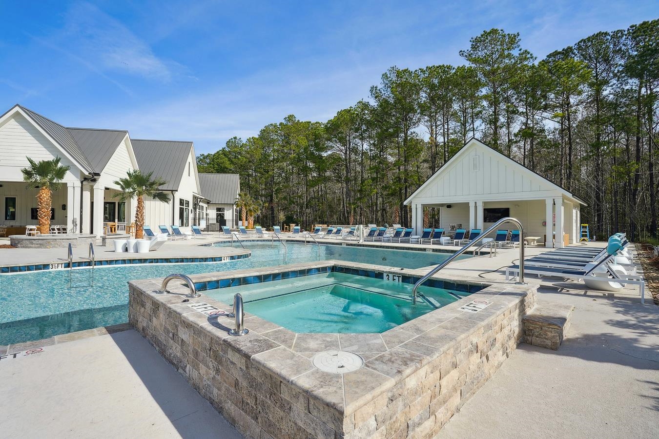 331 Pickwick Dr. Property Photo 6