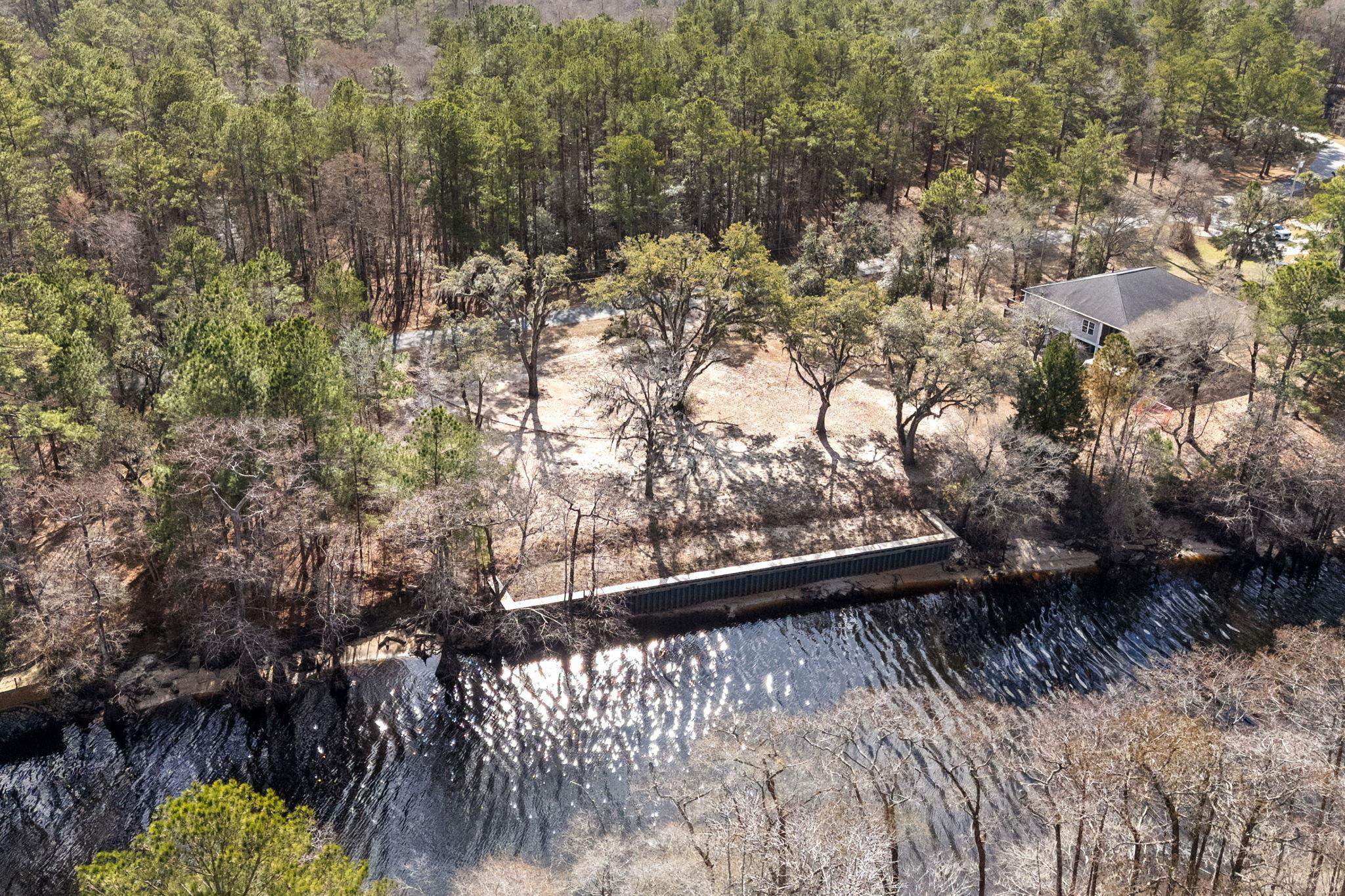 1716 Gray Oaks Dr. Property Photo 4