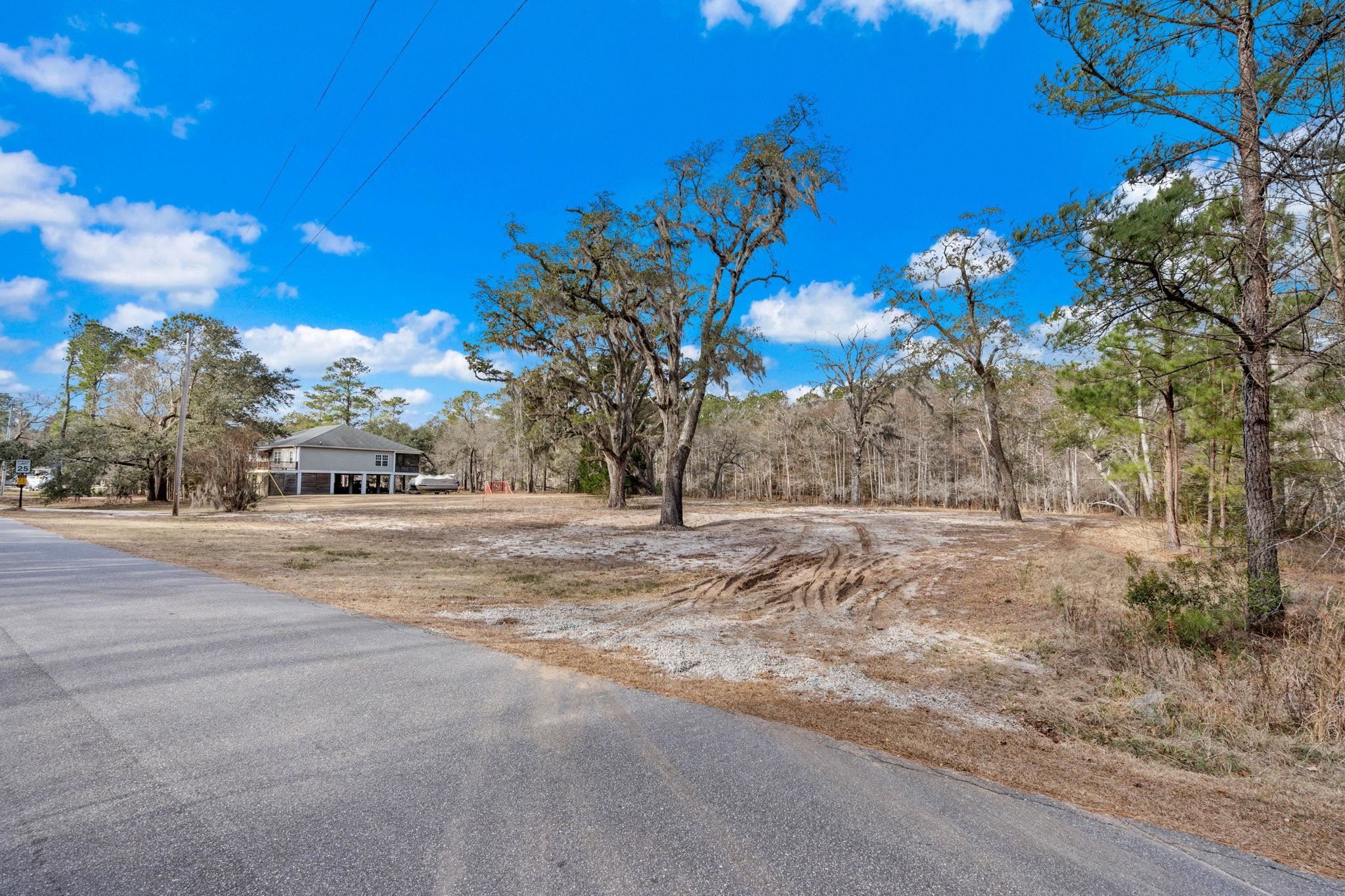 1716 Gray Oaks Dr. Property Photo 22
