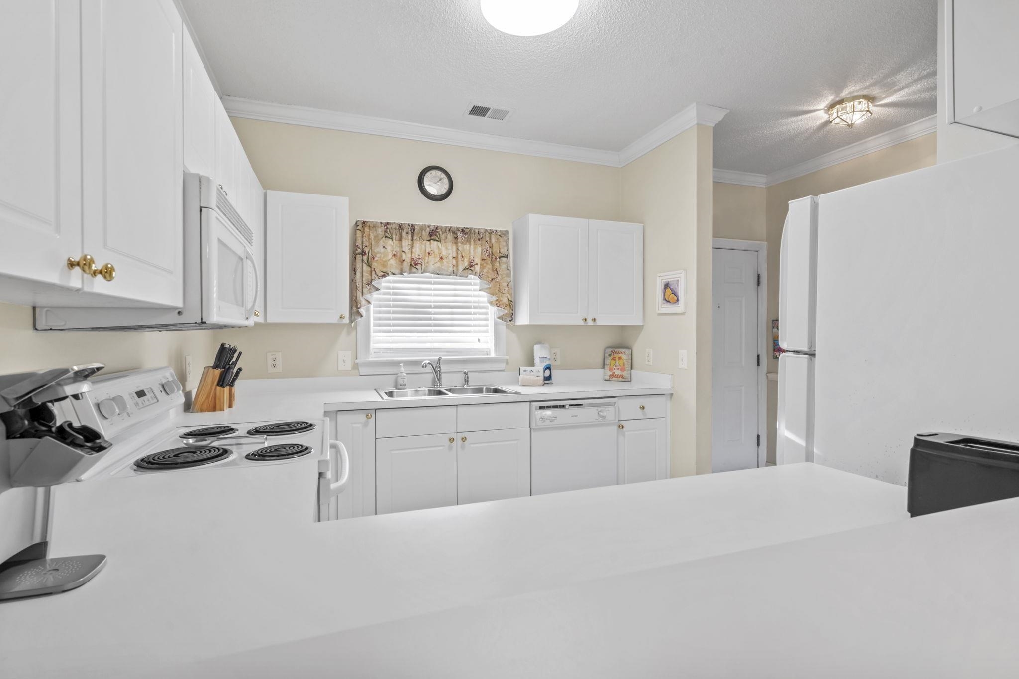 5750 Oyster Catcher Dr. Property Photo 7