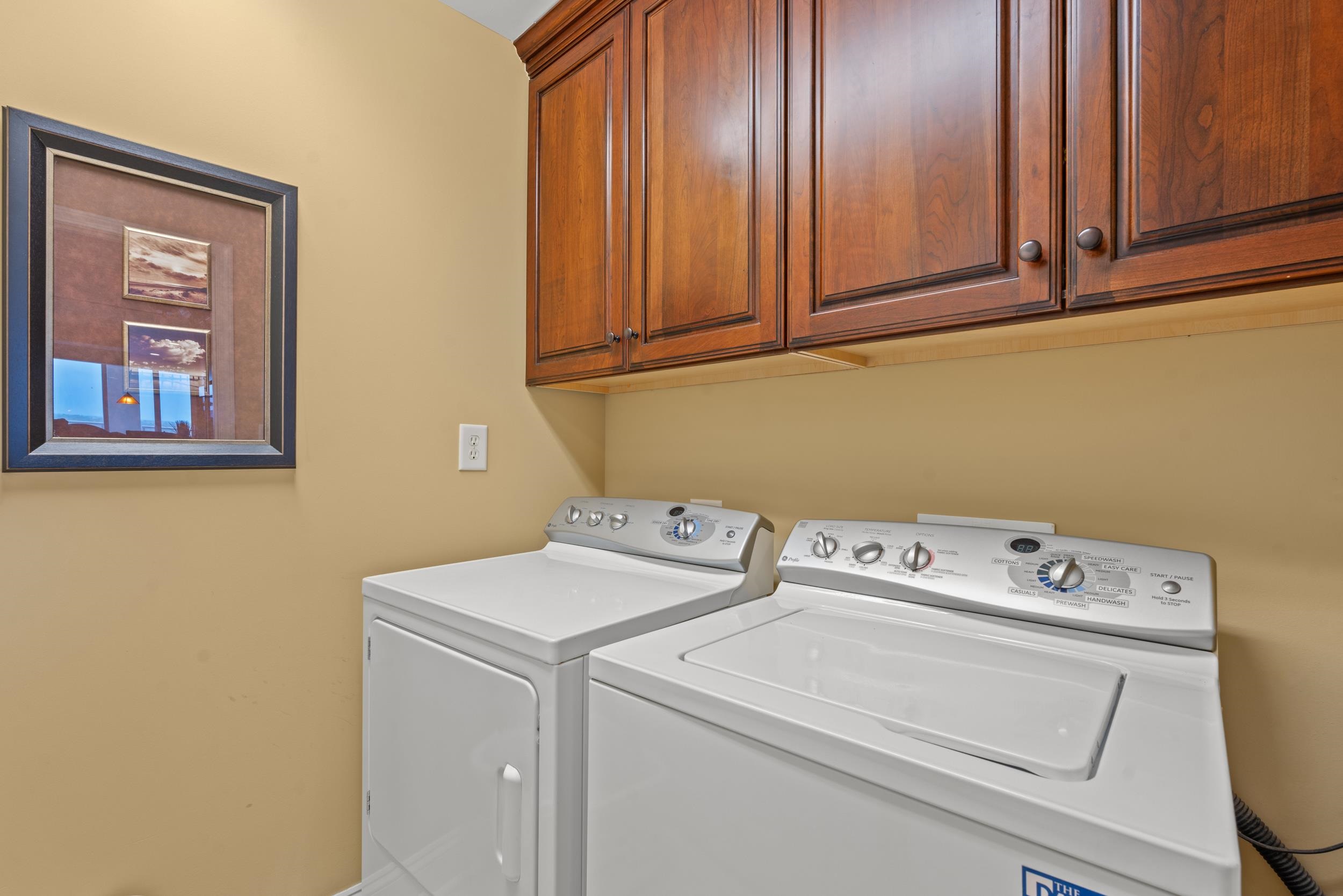 9547 Edgerton Dr. Property Photo 26