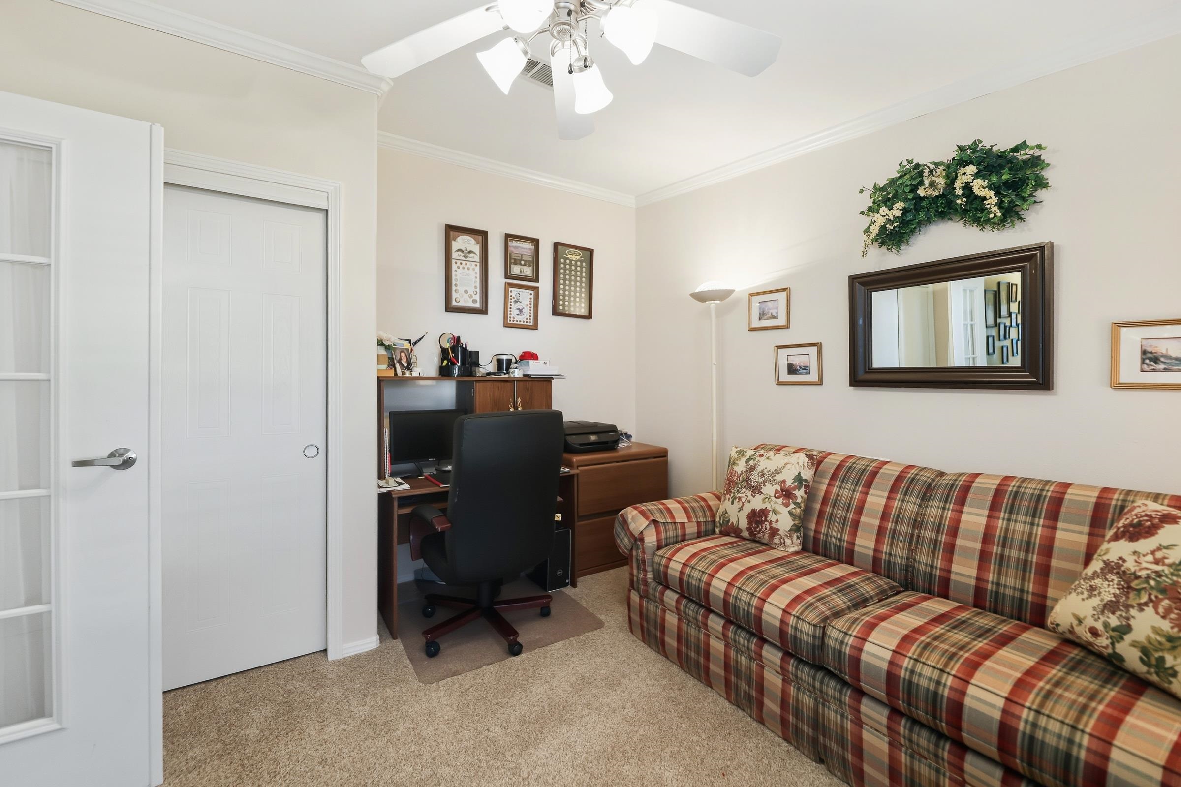 583 Woodholme Dr. Property Photo 11