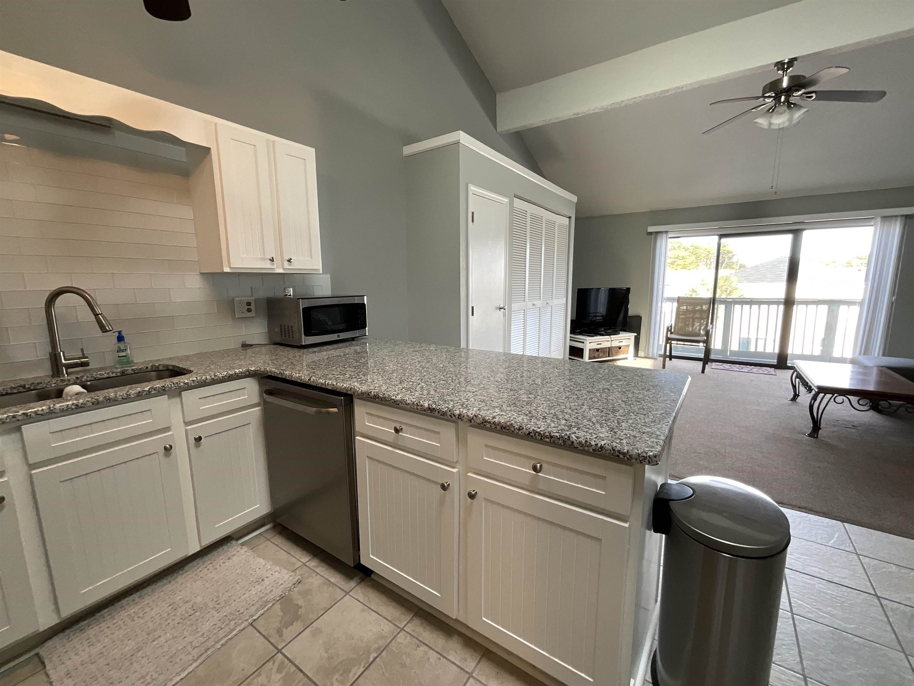 1880 Colony Dr. Property Photo 5