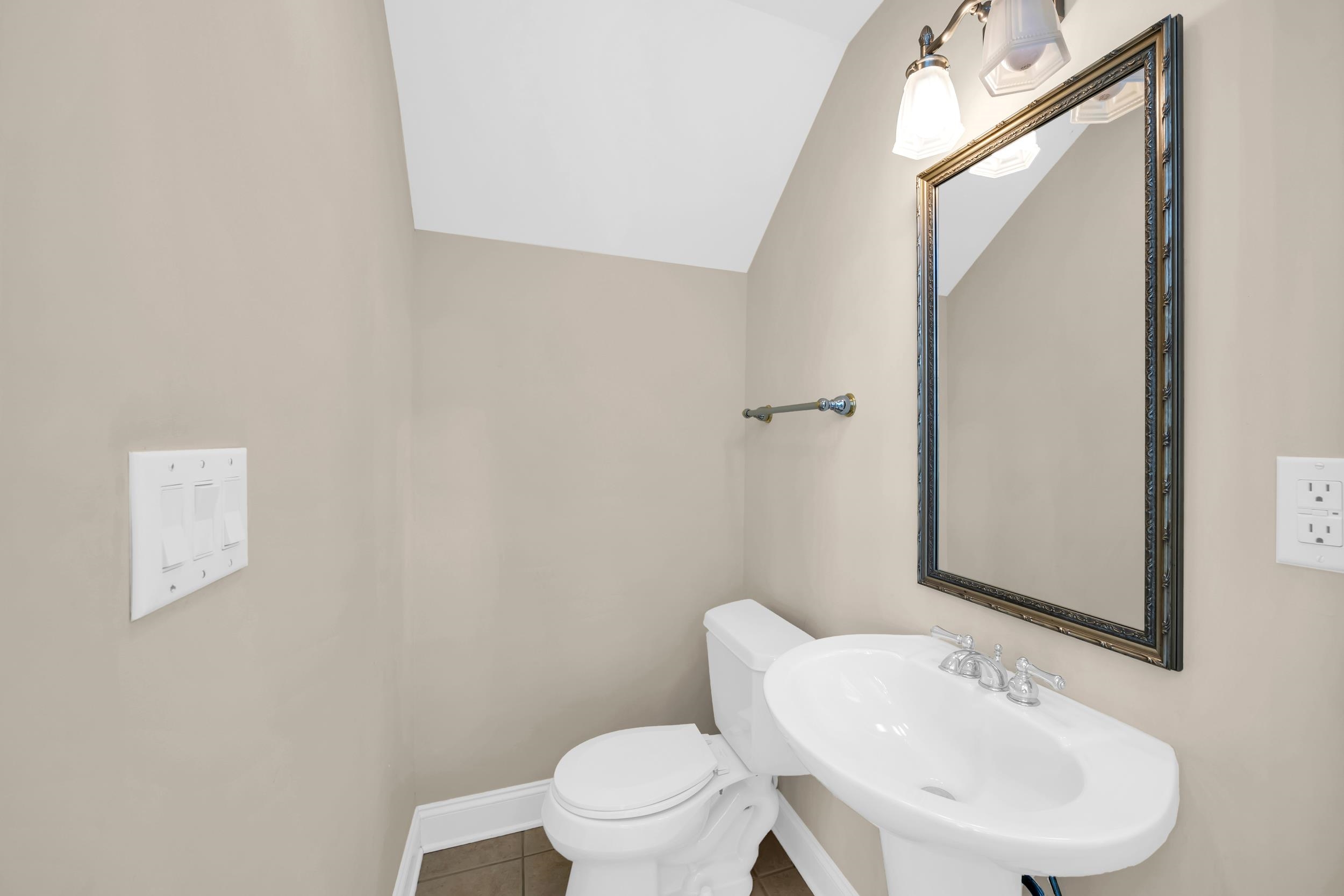 4725 Harmony Ln. Property Photo 16