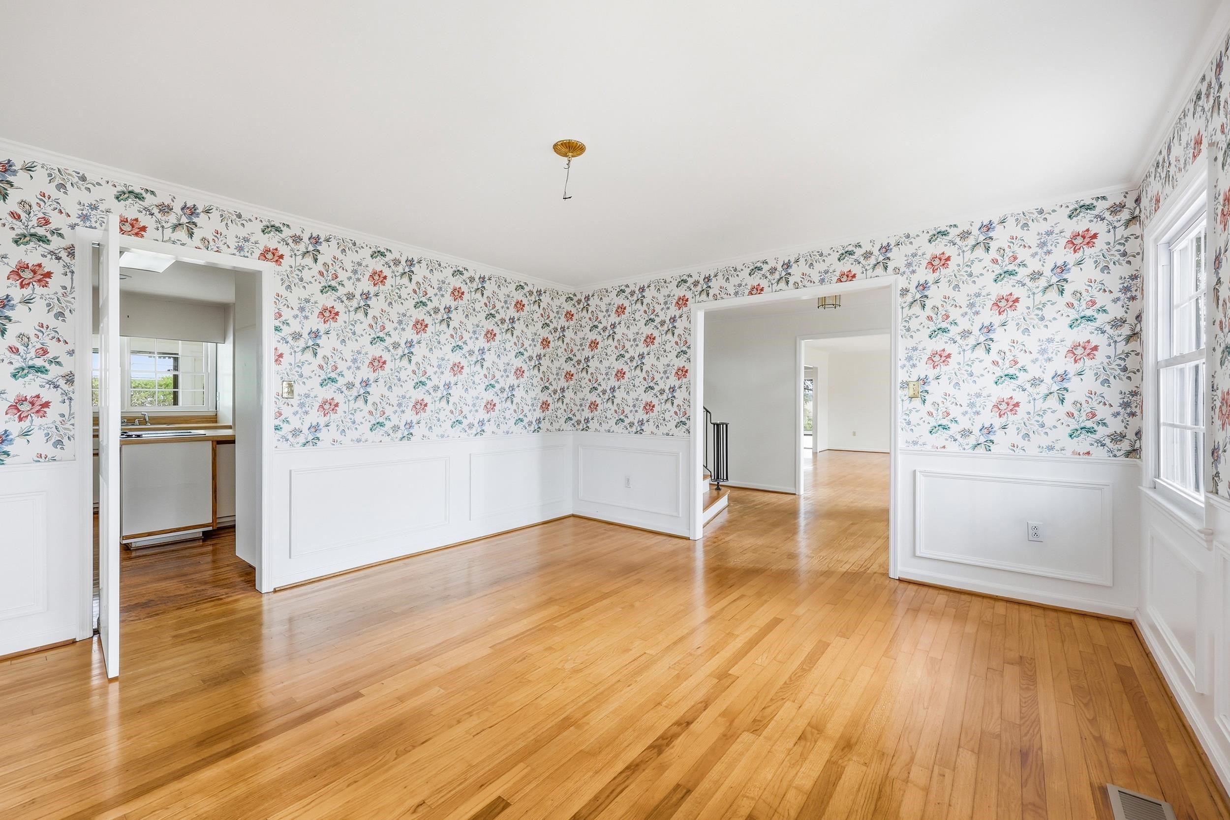 613 Cypress Ct. Property Photo 4