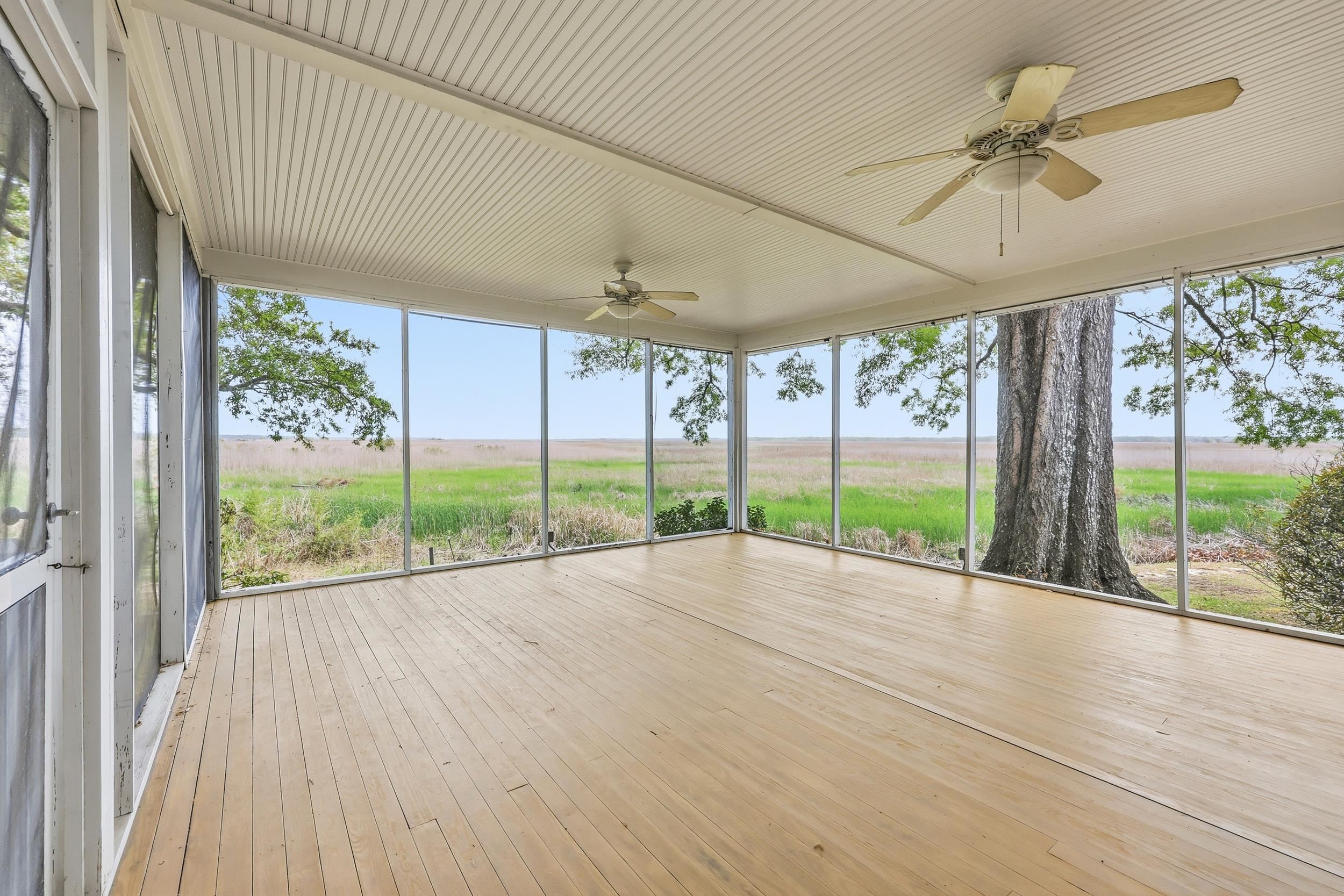 613 Cypress Ct. Property Photo 8