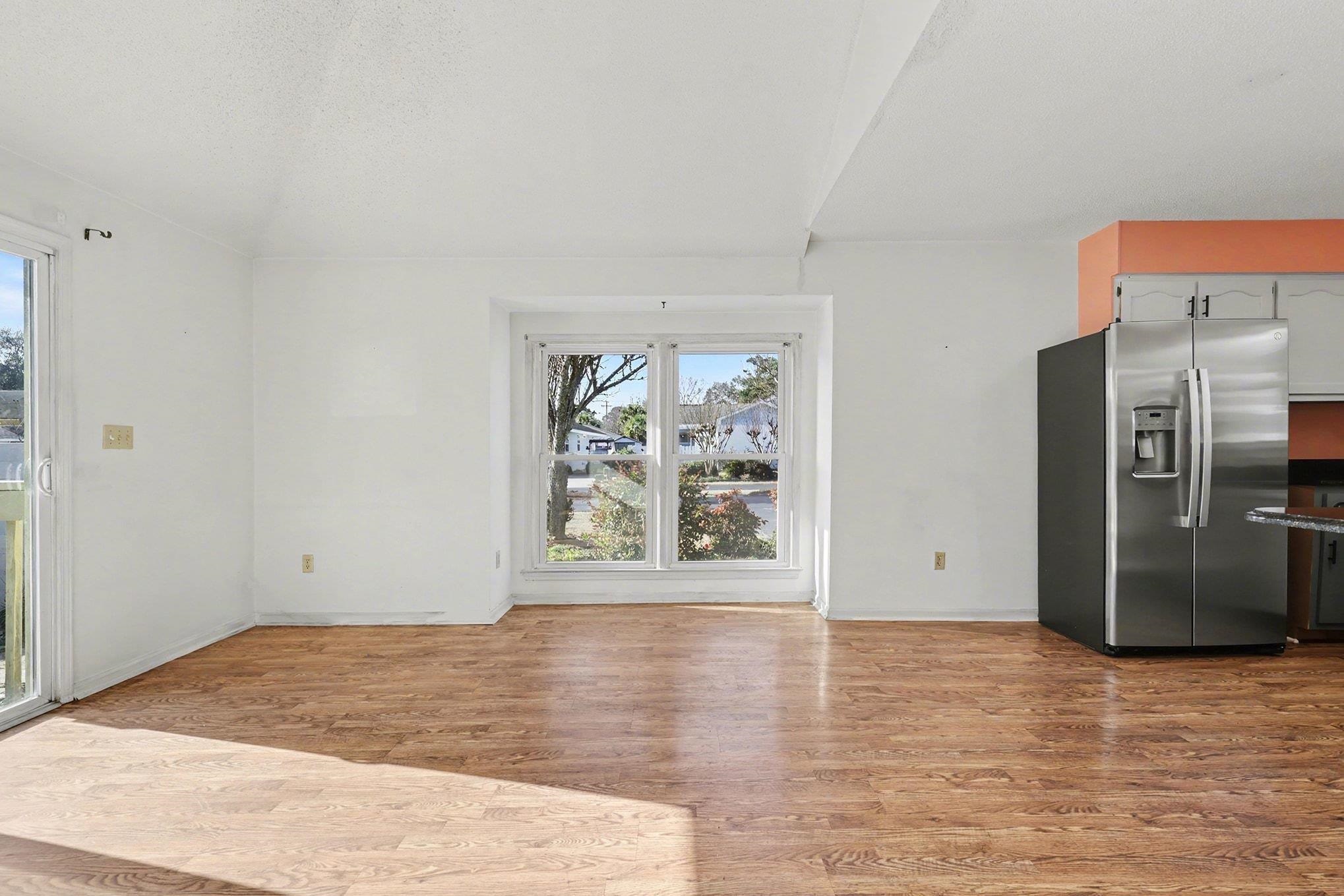 718 Live Oak Dr. Property Photo 15