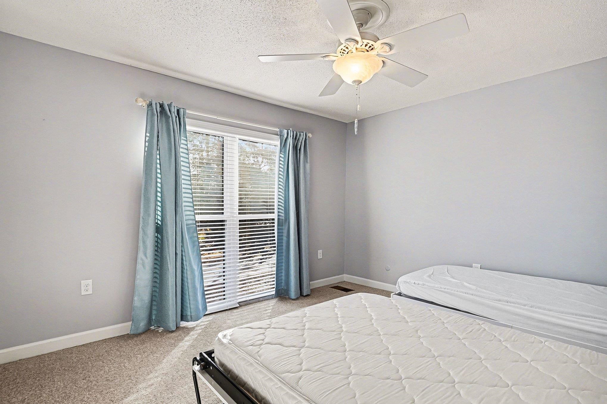 946 Villa Dr. Property Photo 21