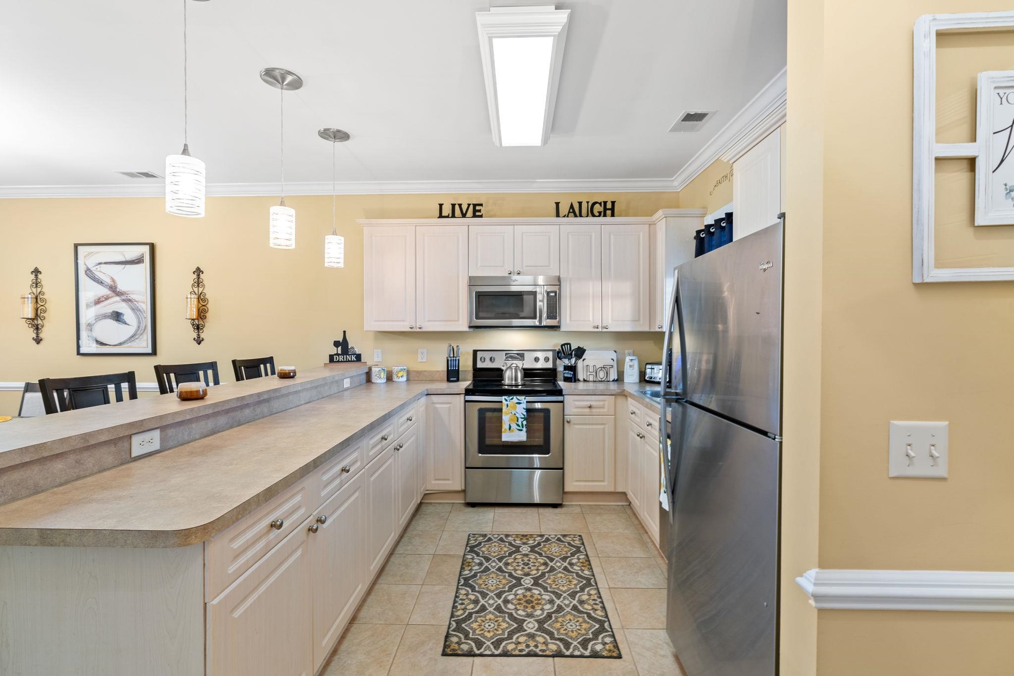 4895 Luster Leaf Circle Property Photo 10