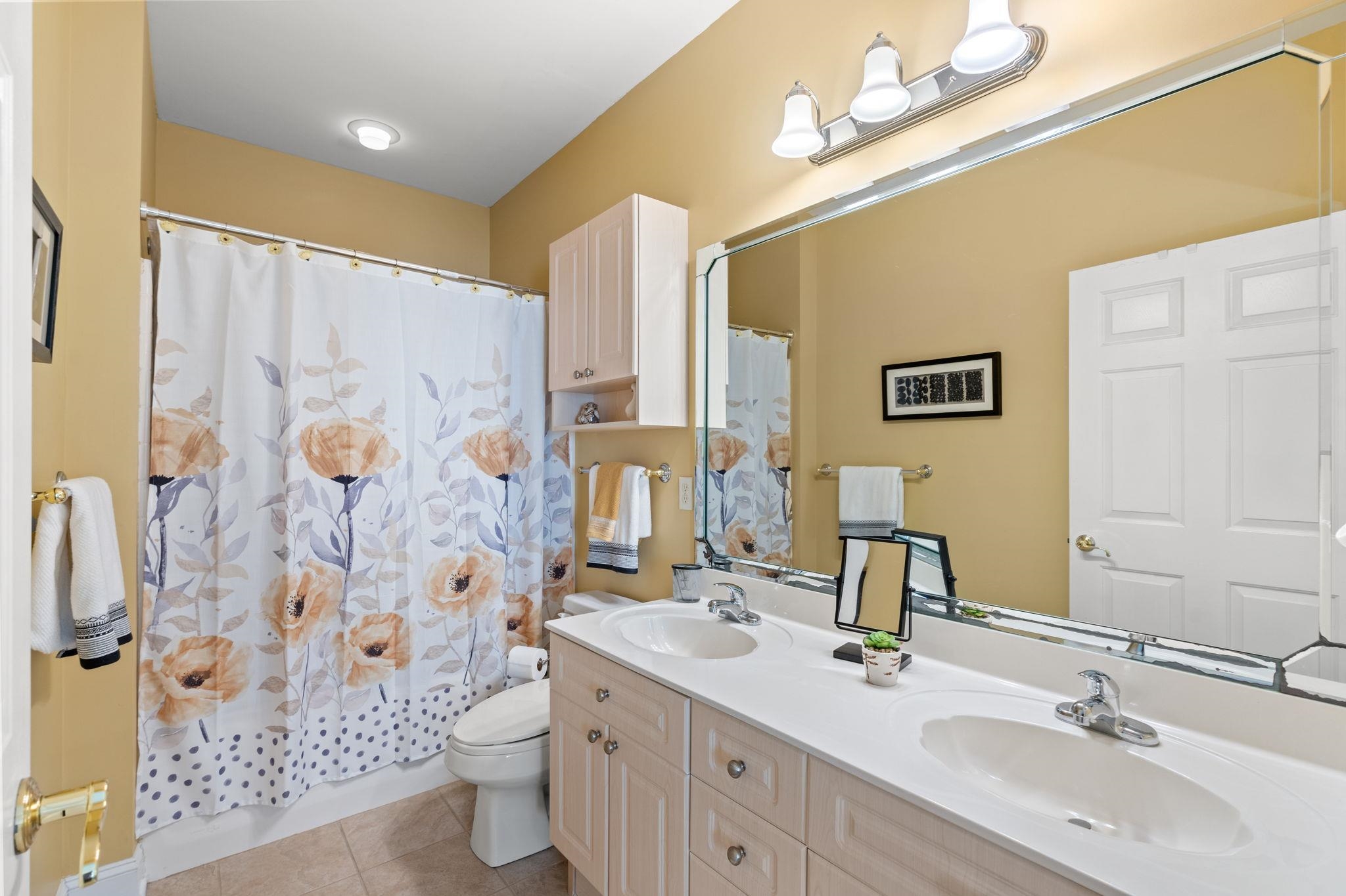 4895 Luster Leaf Circle Property Photo 14