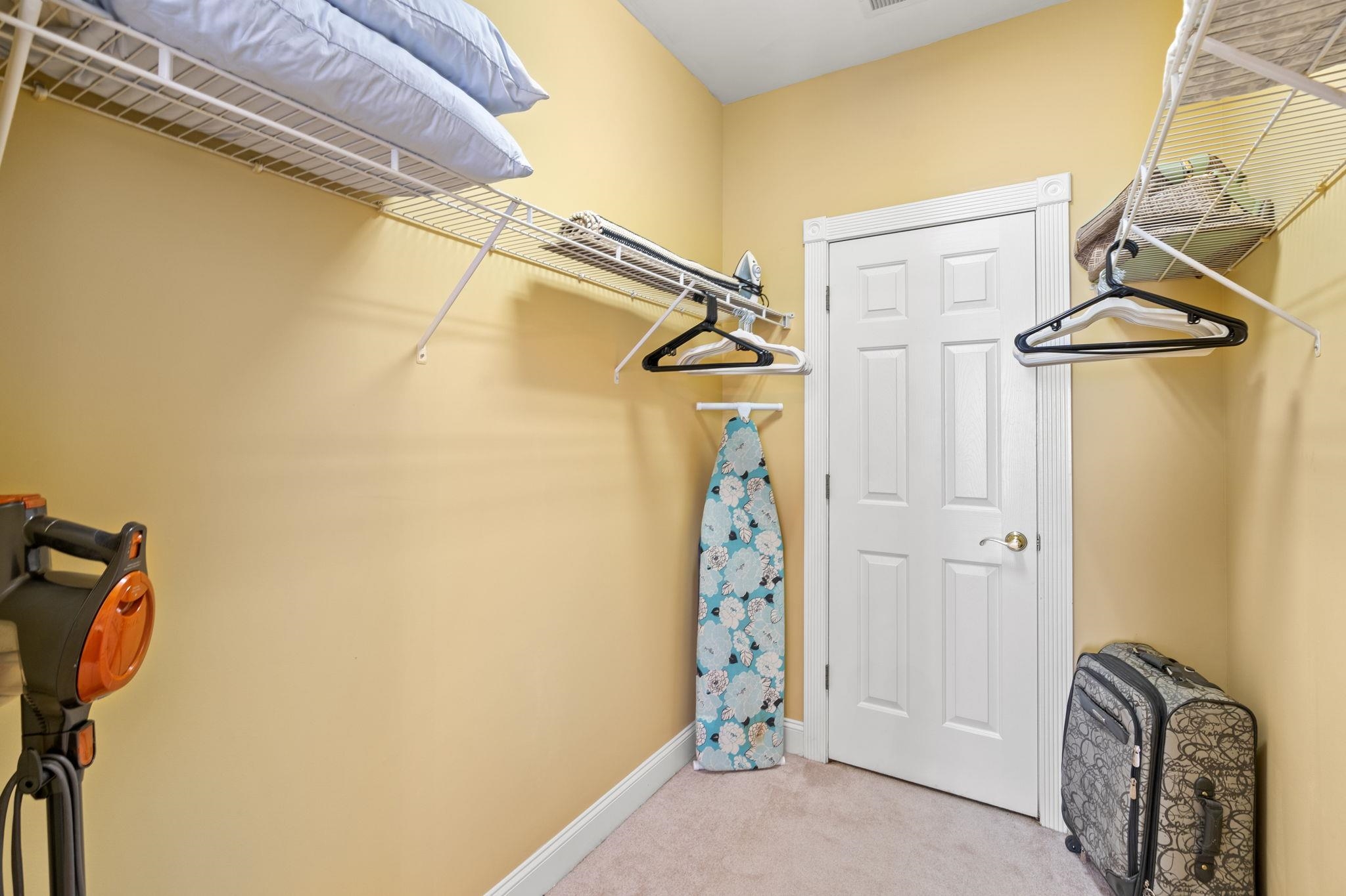 4895 Luster Leaf Circle Property Photo 15