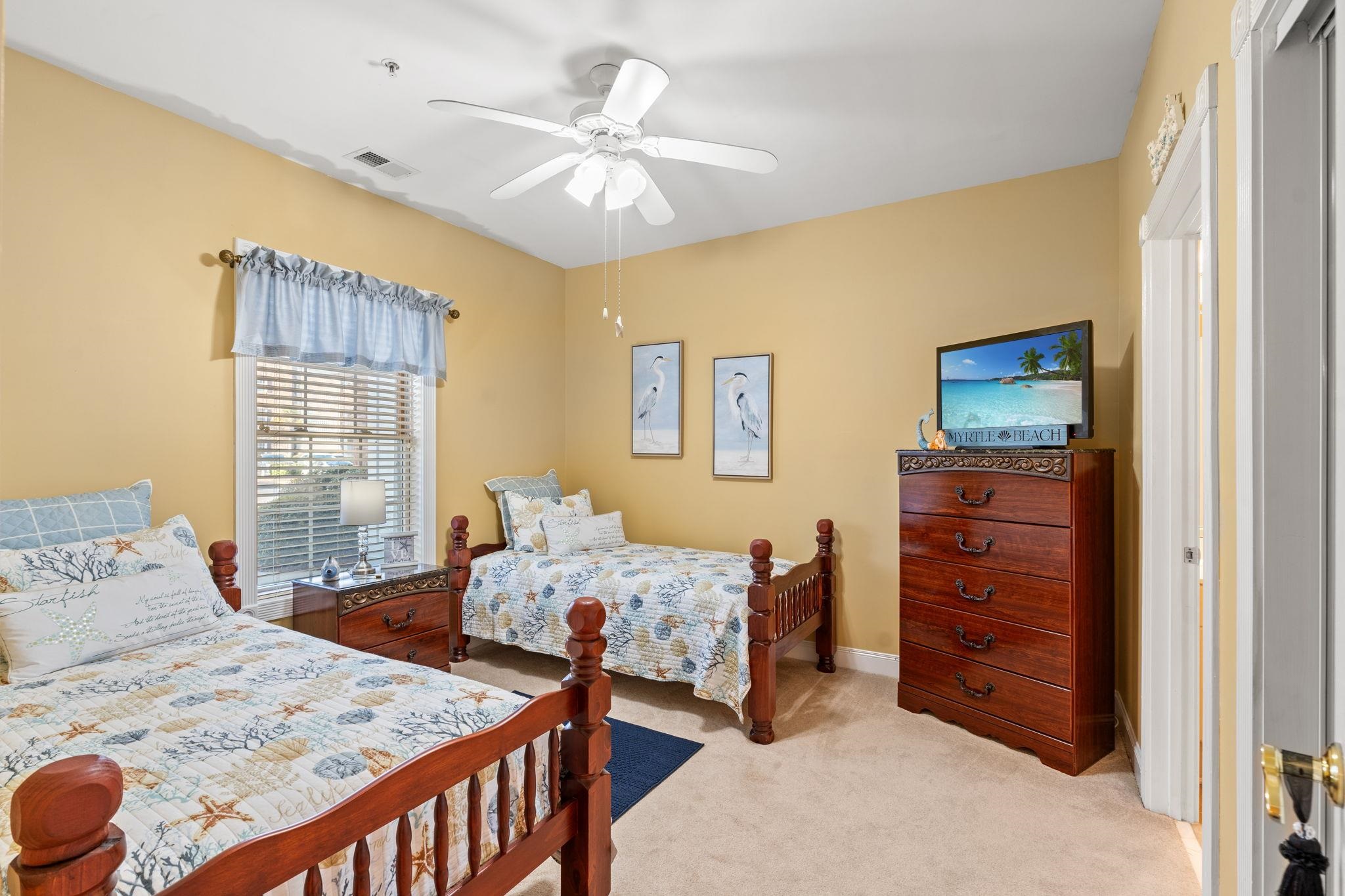 4895 Luster Leaf Circle Property Photo 16