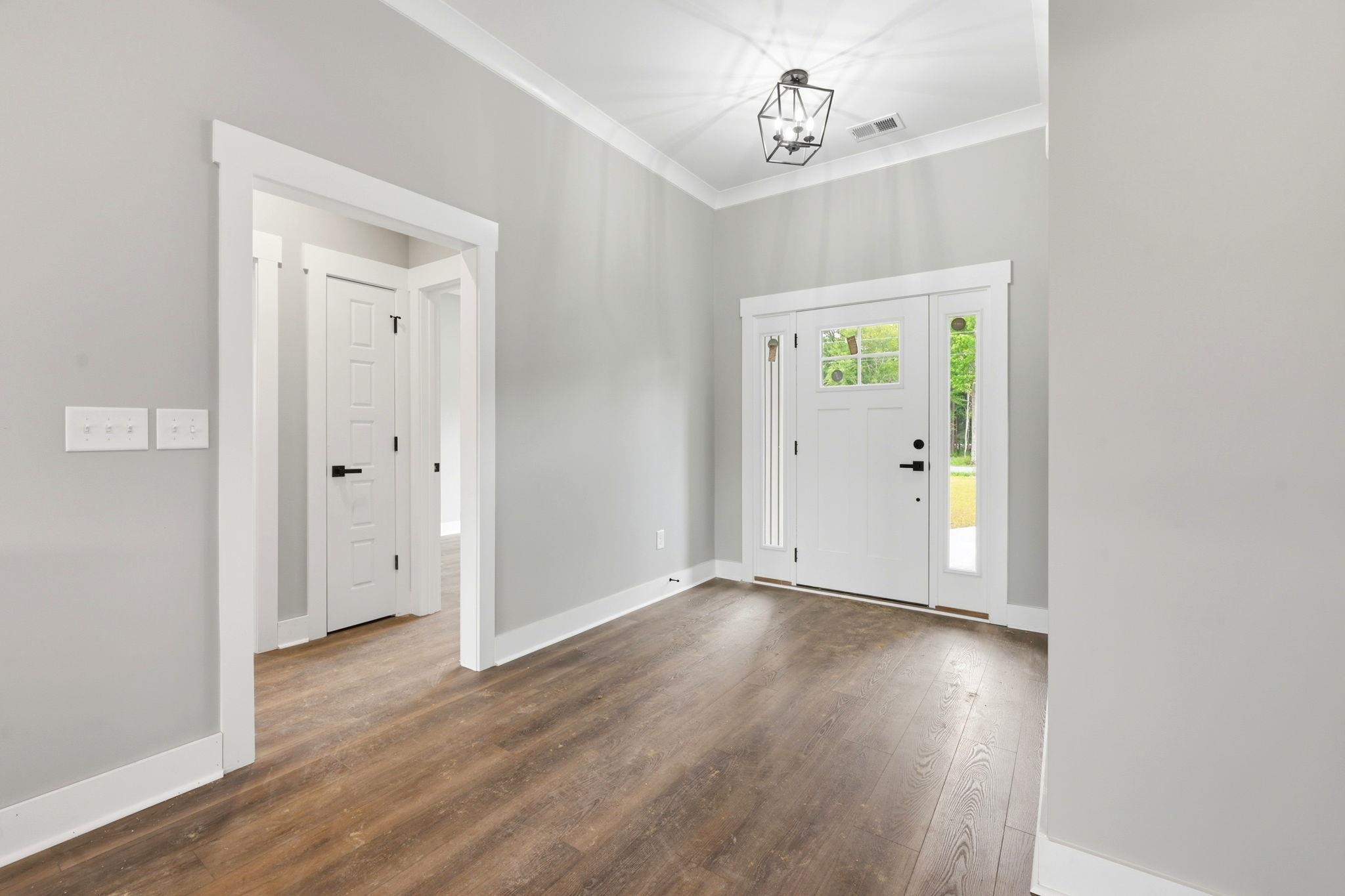 5662 Highway 668 Property Photo 2
