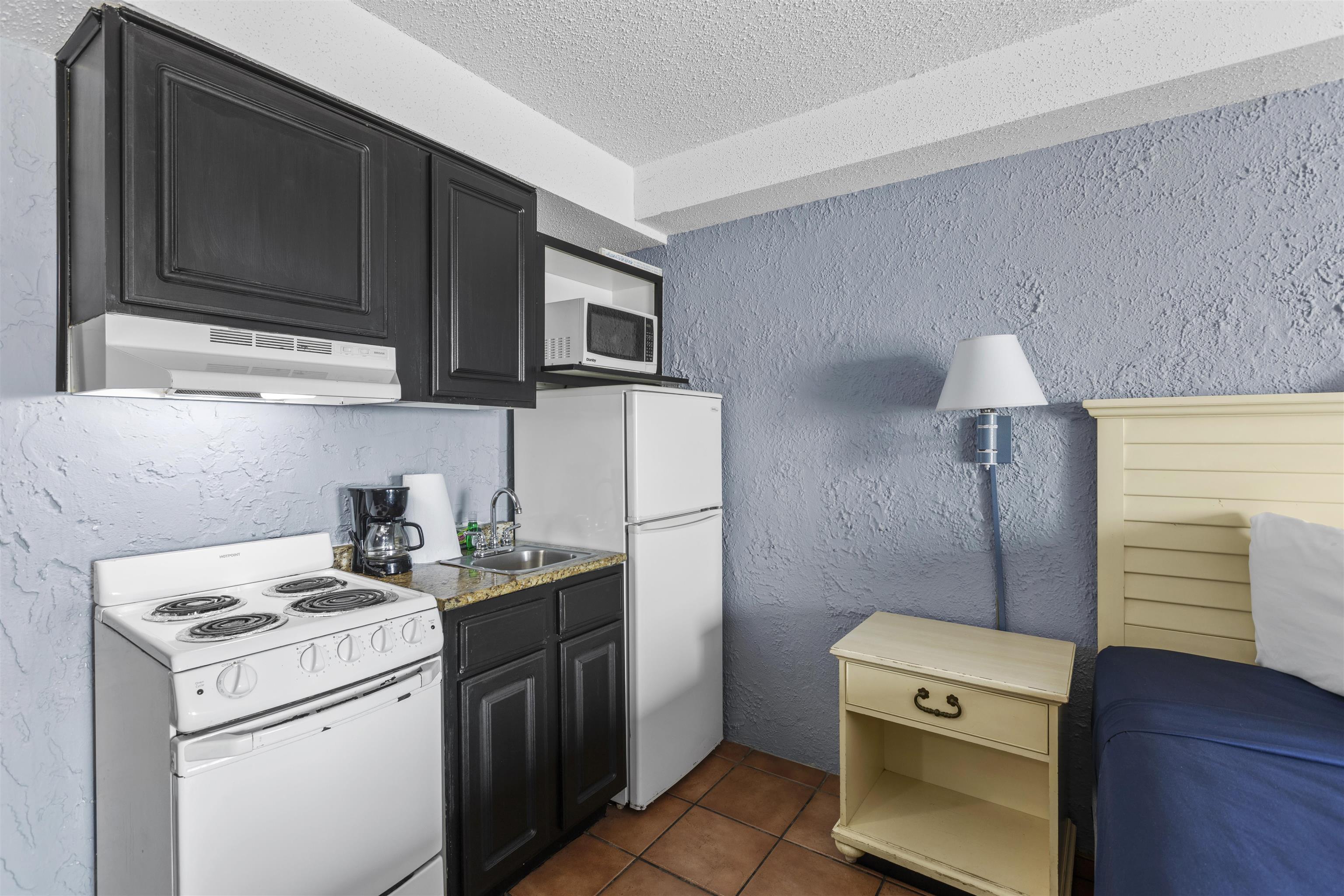 1207 S Ocean Blvd. Property Photo 5