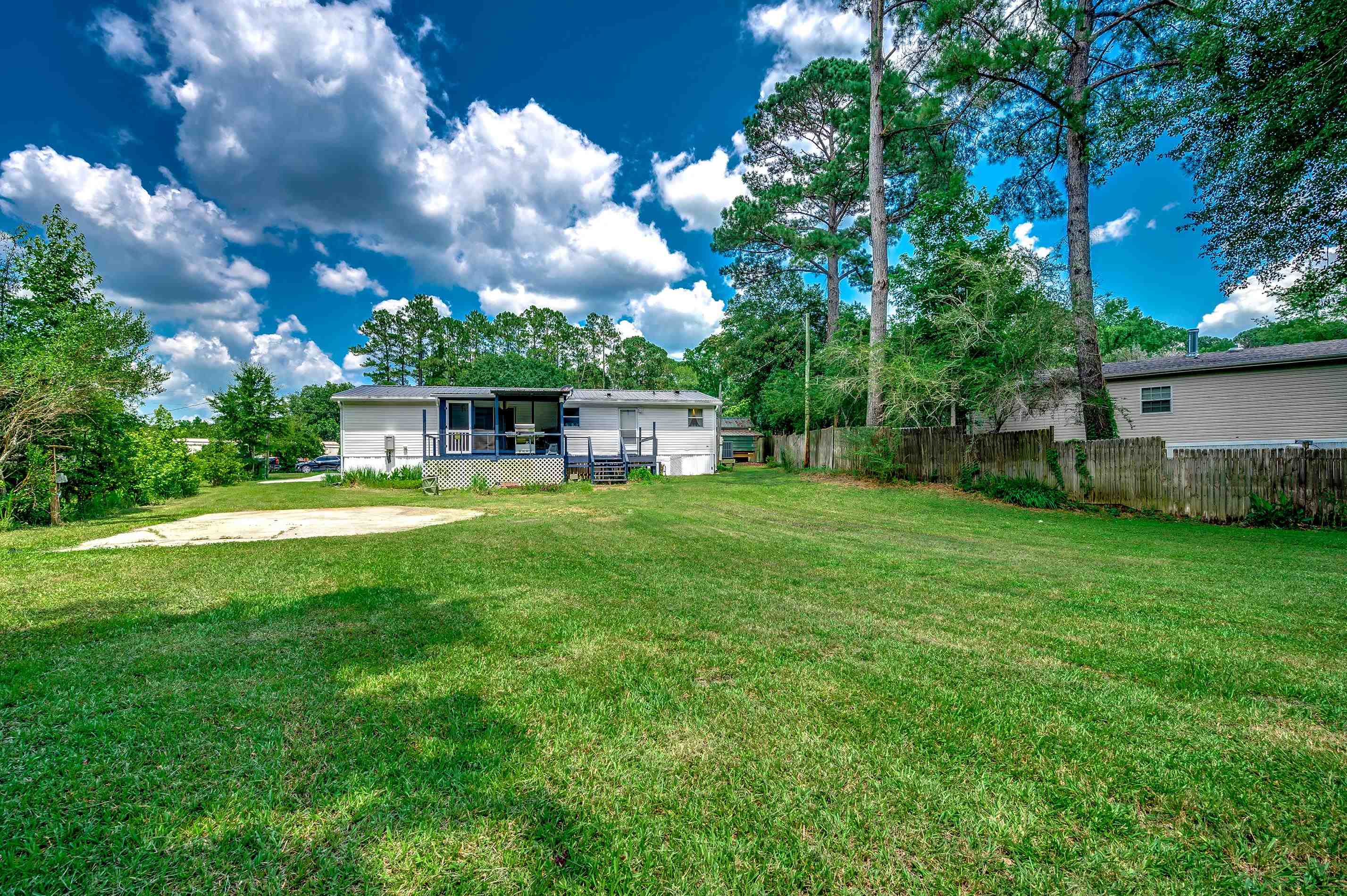 300 Rolling Ridge Dr. Property Photo 24