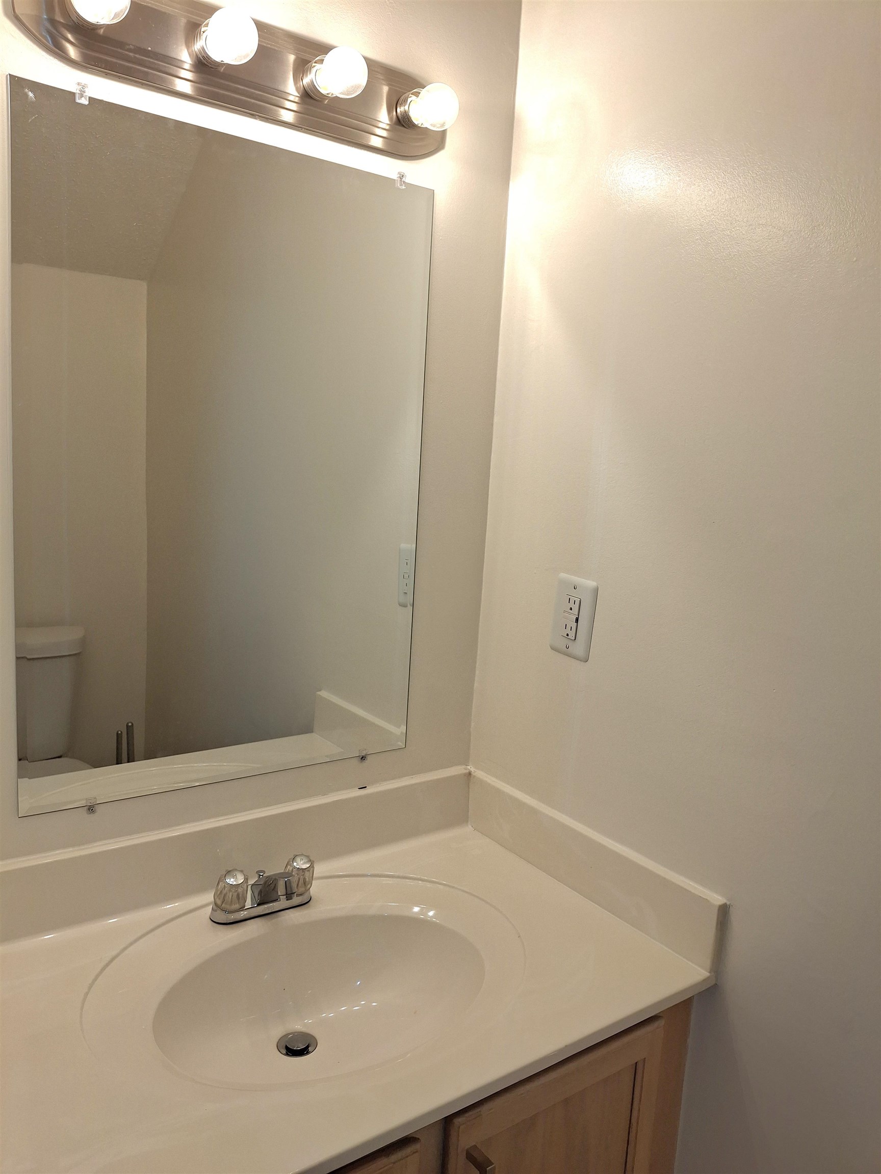 938 Villa Dr. Property Photo 32
