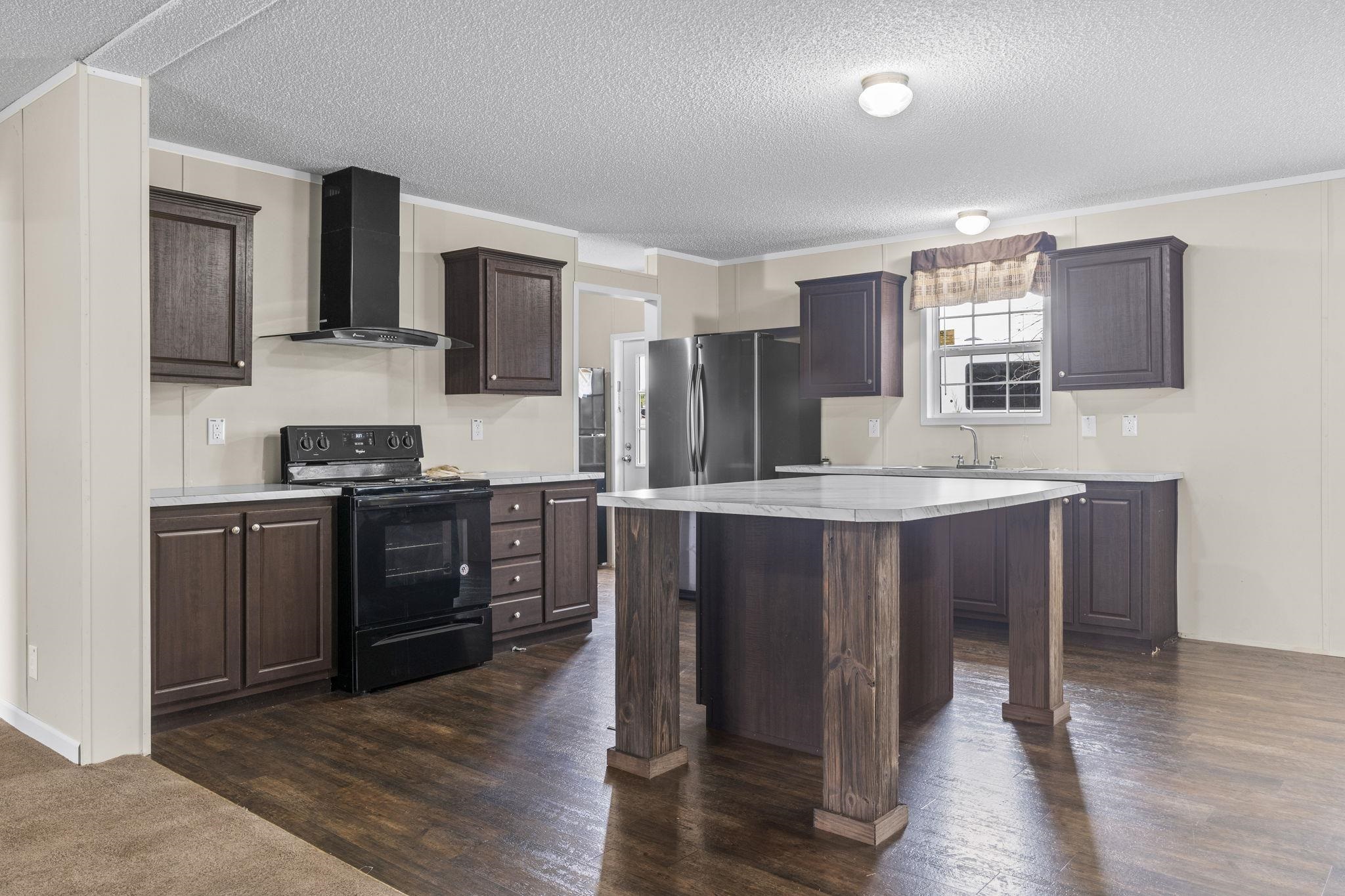 1112 Carolina Cove Property Photo 4