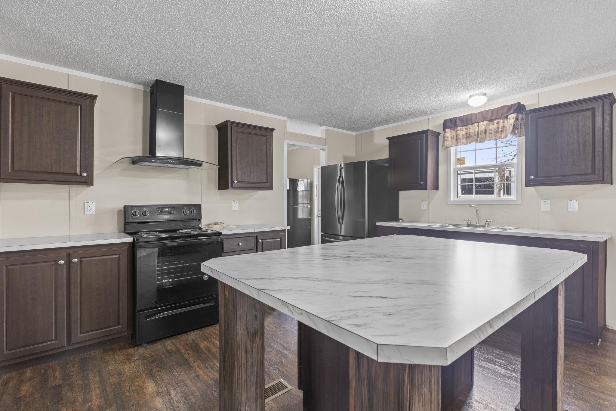 1112 Carolina Cove Property Photo 5