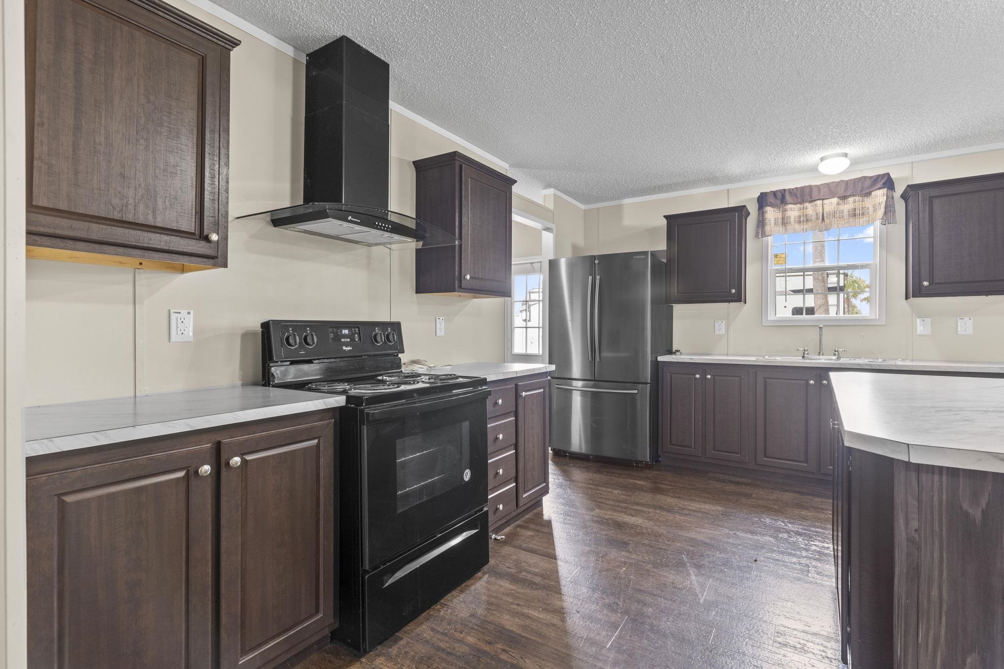 1112 Carolina Cove Property Photo 6