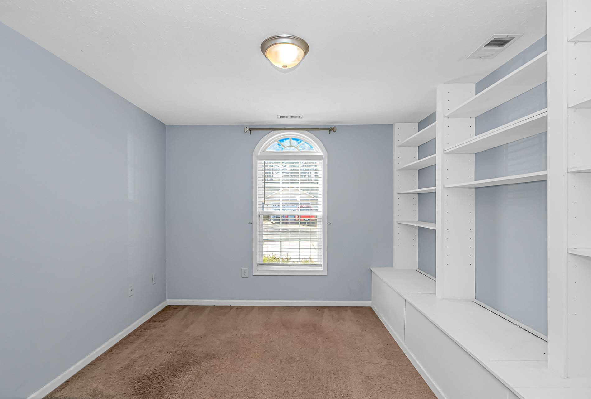 1012 Cadbury Ct. Property Photo 16