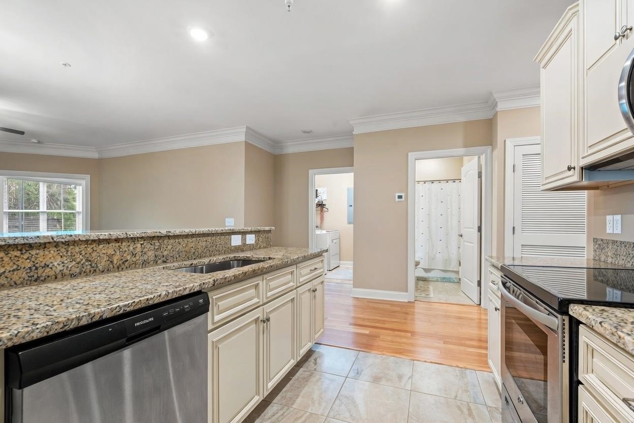 128 Puffin Dr. Property Photo 4