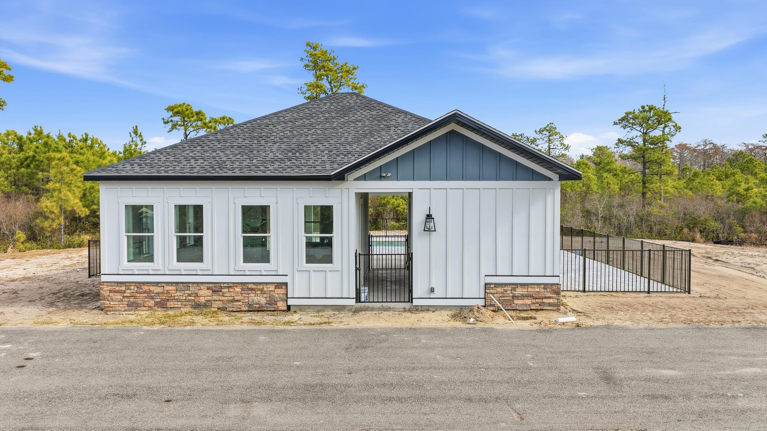 205 Mckeaige Ct. Property Photo 32