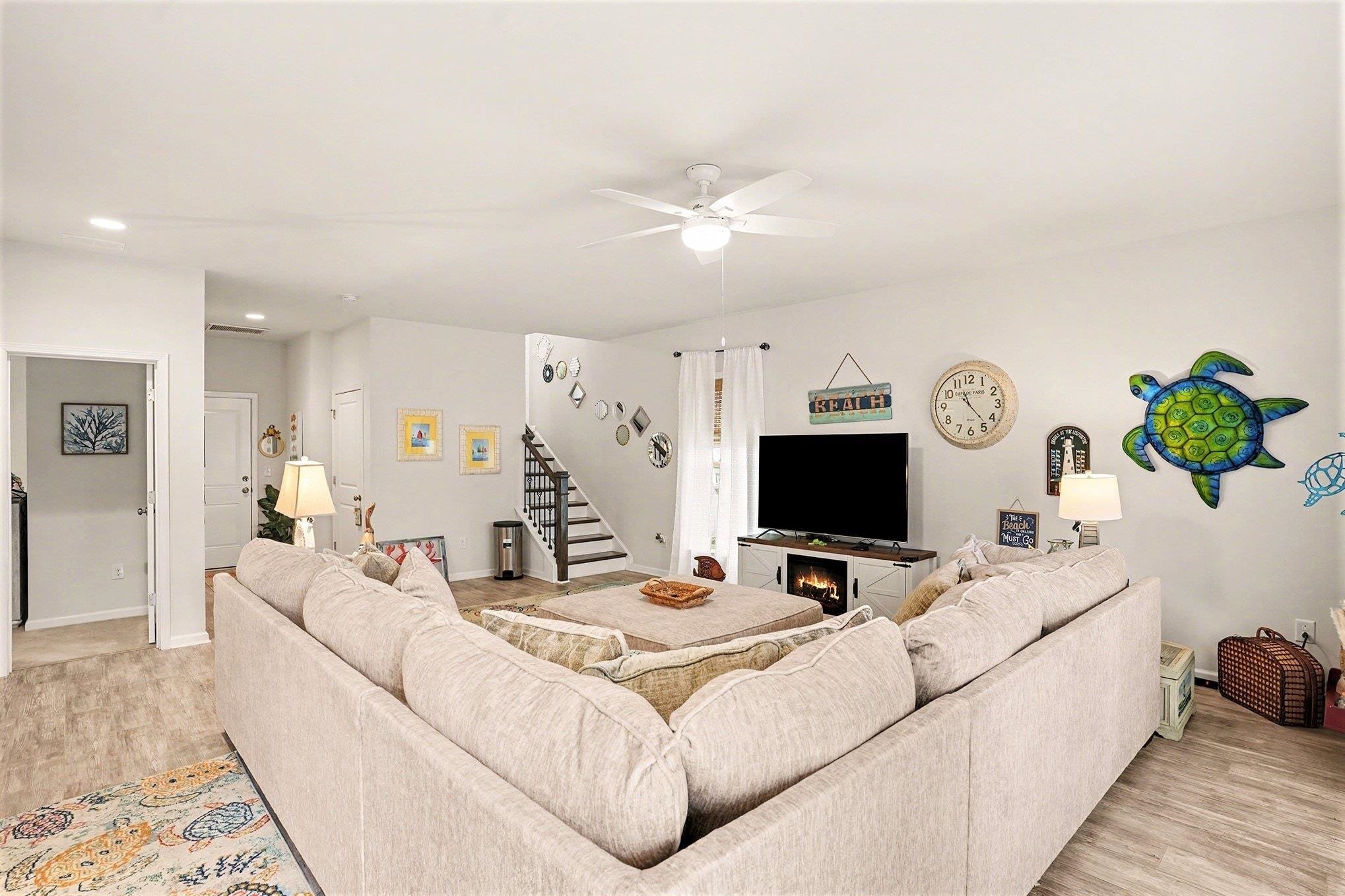 330 Splendor Circle Property Photo 5