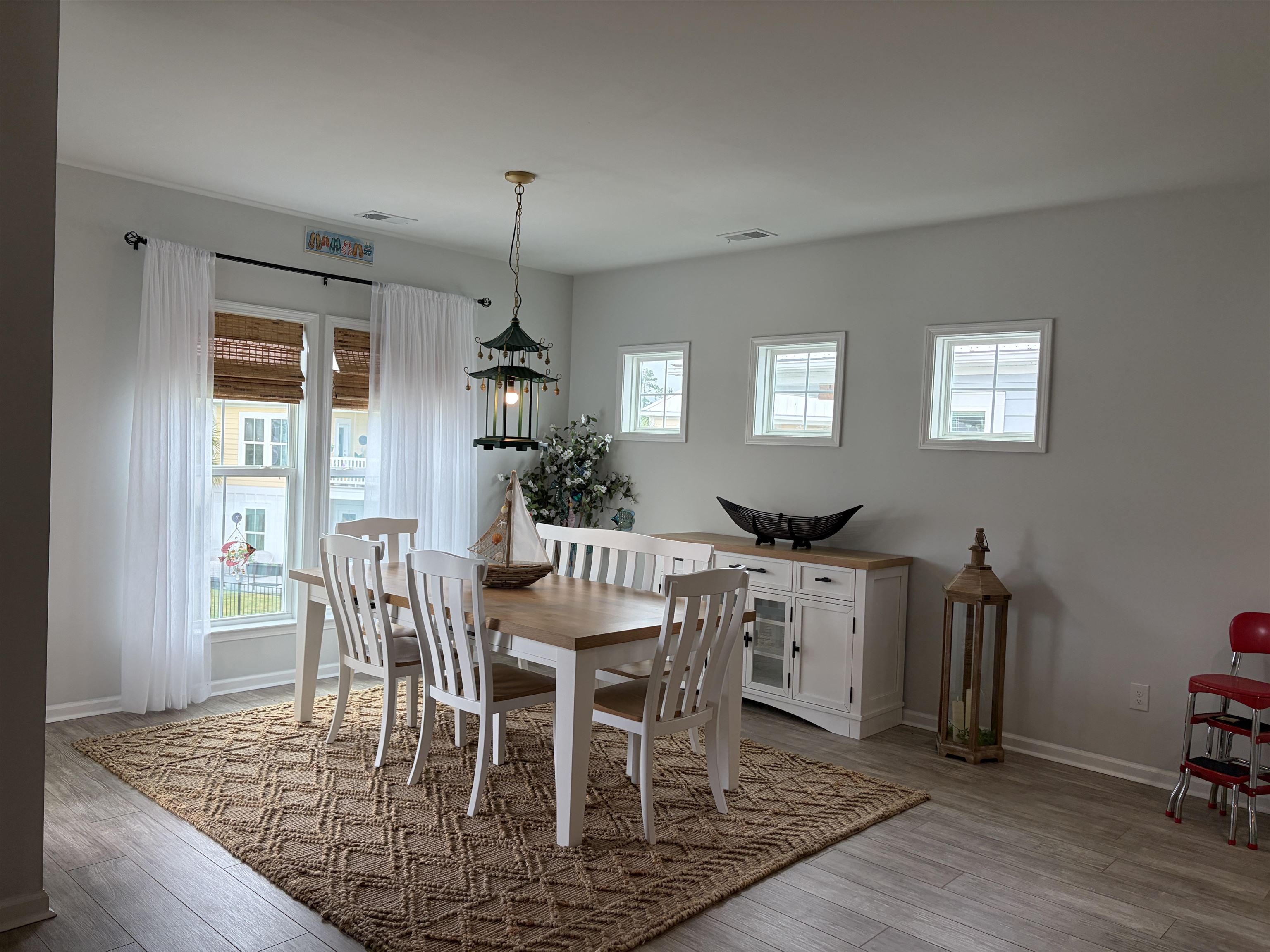 330 Splendor Circle Property Photo 6