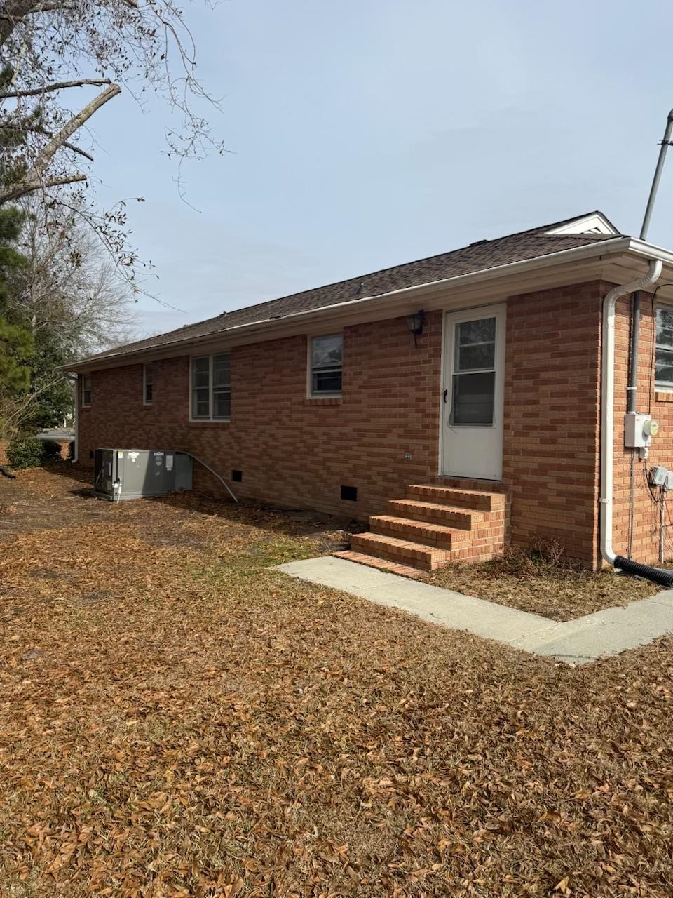4625 Graham St. Property Photo 3