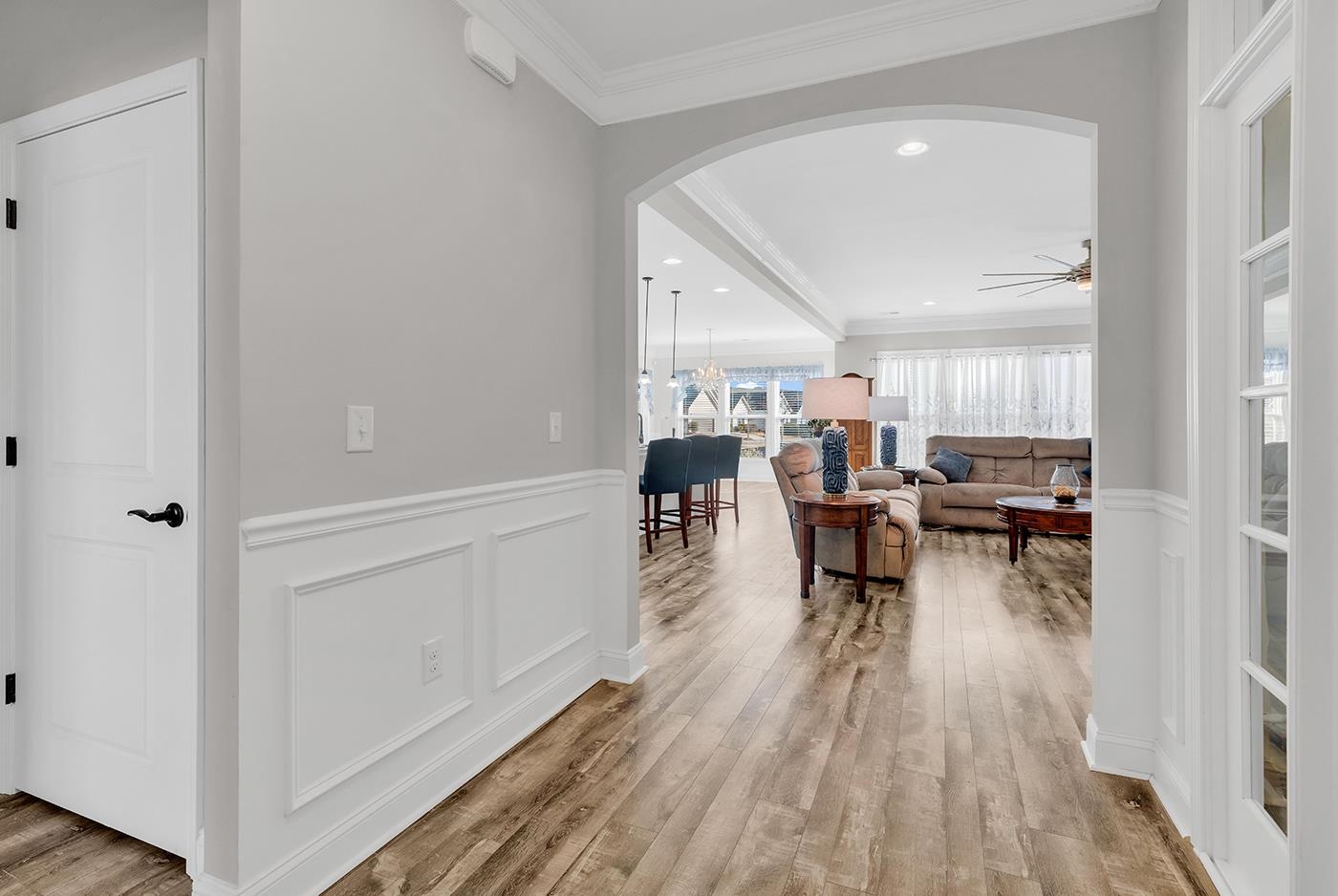 6060 Trieste St. Property Photo 3