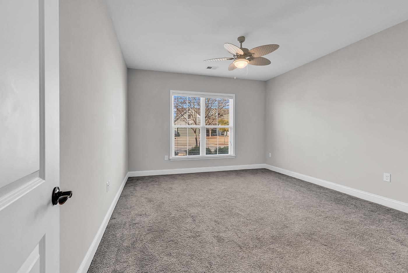 6060 Trieste St. Property Photo 18