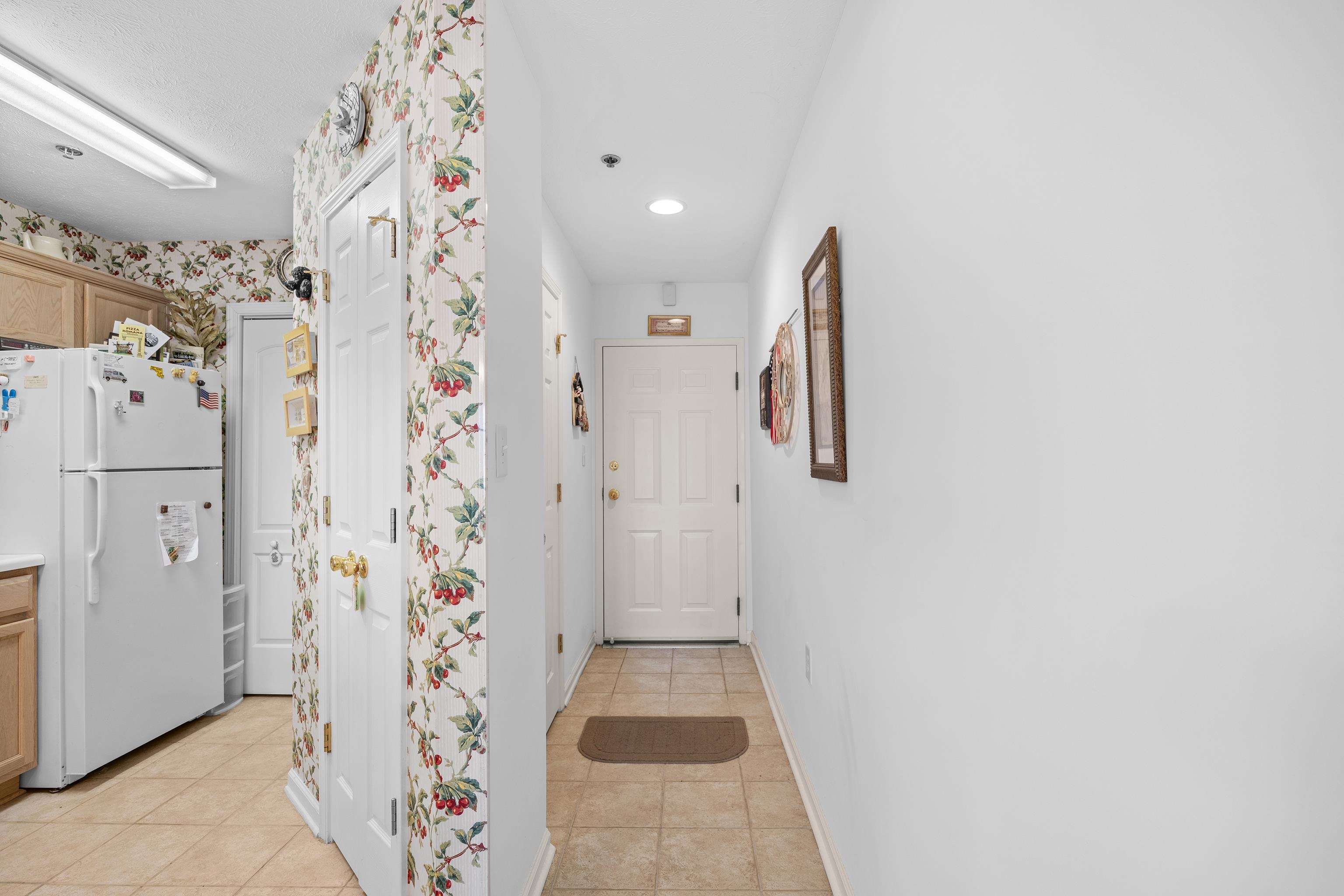 577 Blue River Ct. Property Photo 2