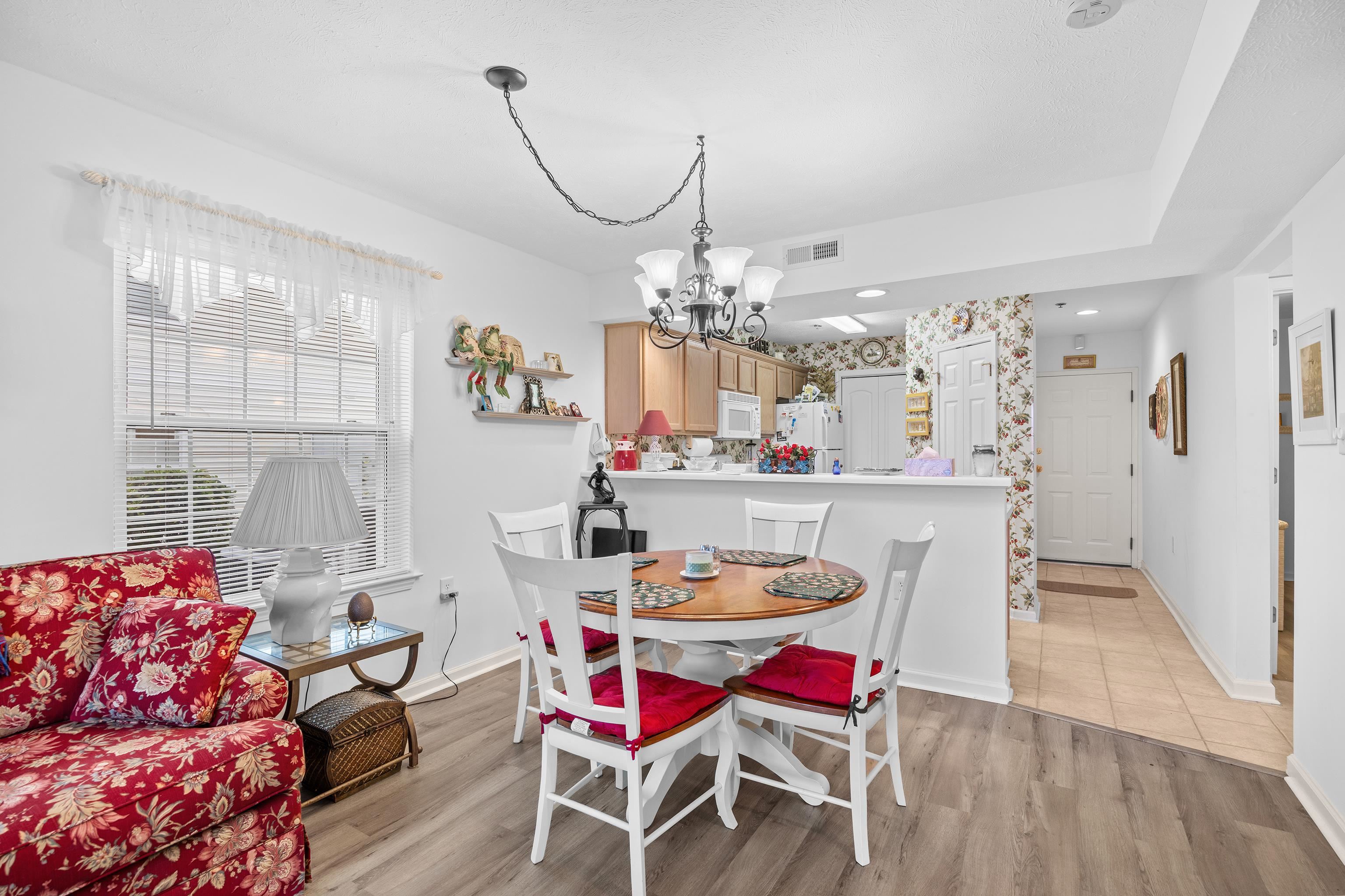 577 Blue River Ct. Property Photo 8