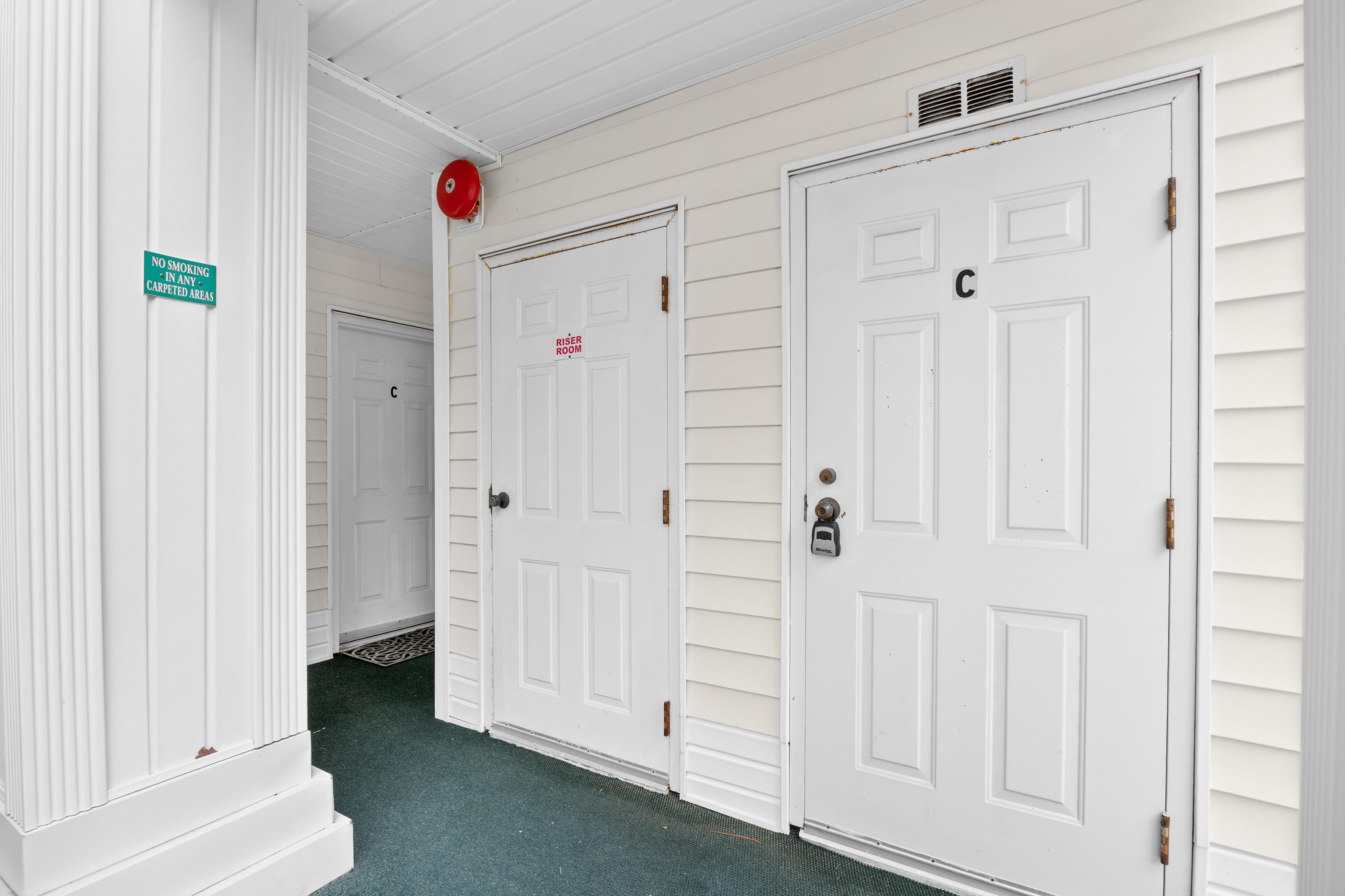 577 Blue River Ct. Property Photo 28