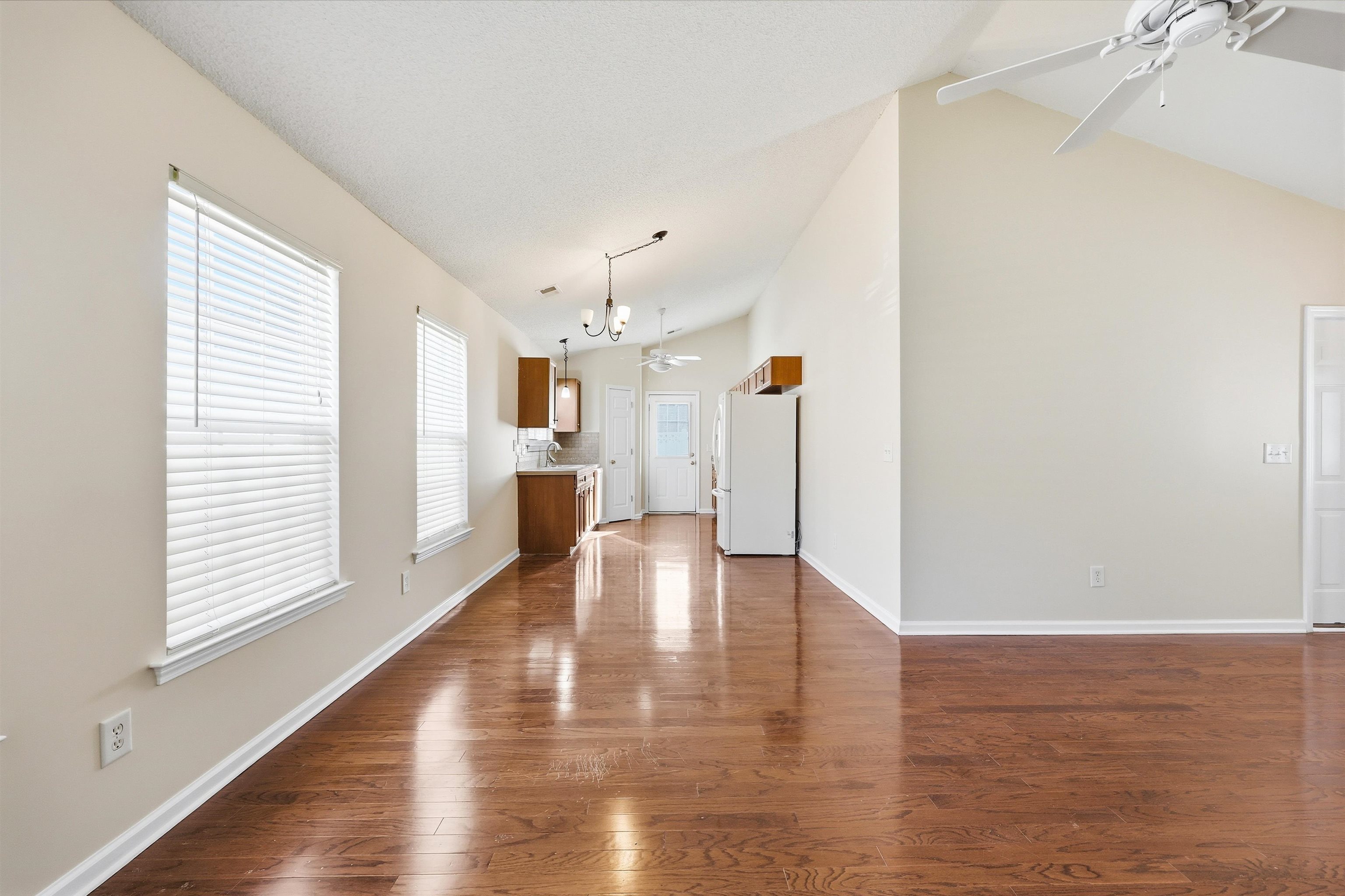 1193 Jumper Trail Circle Property Photo 6