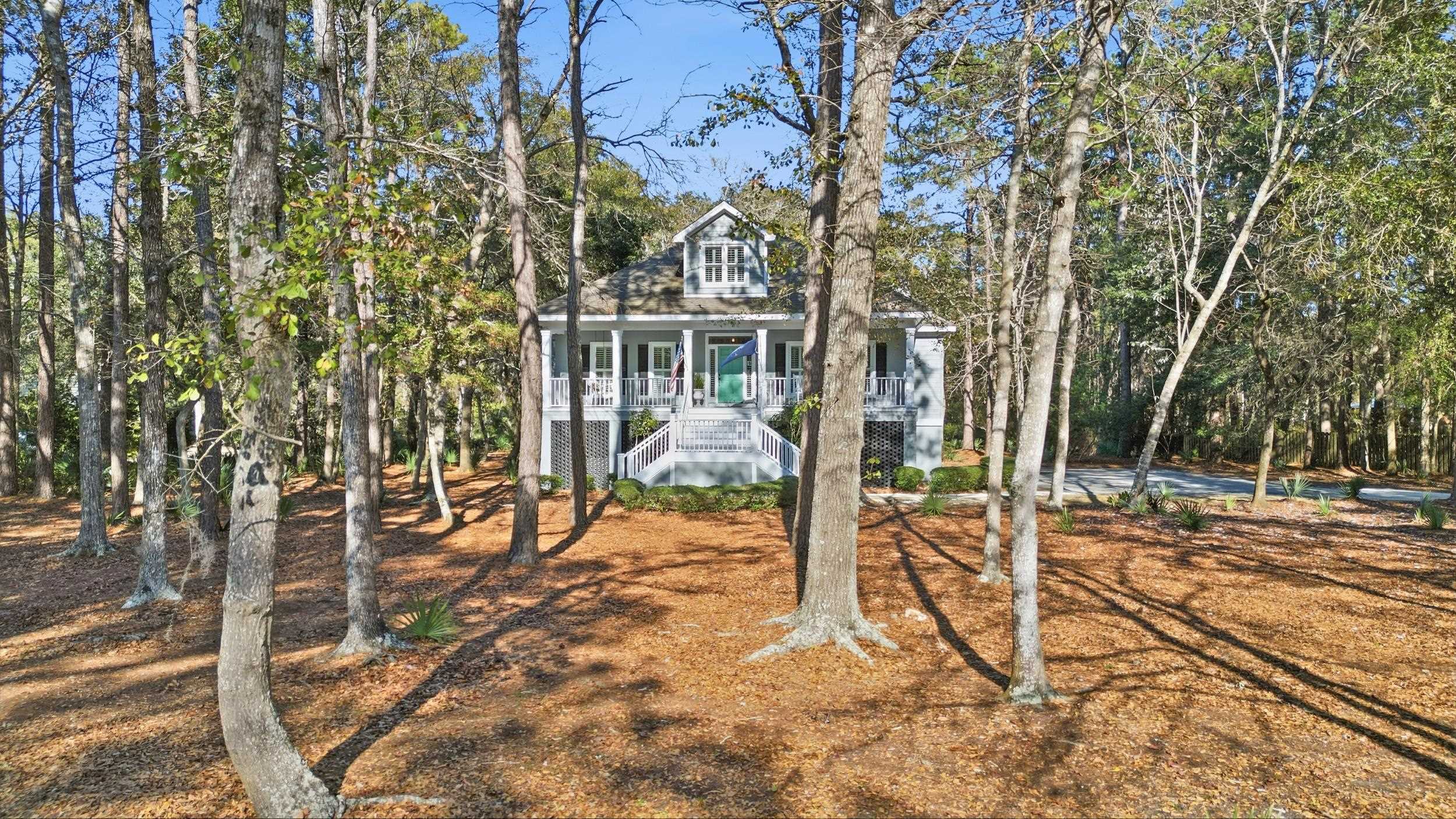 213 Old Carriage Loop Property Photo 2