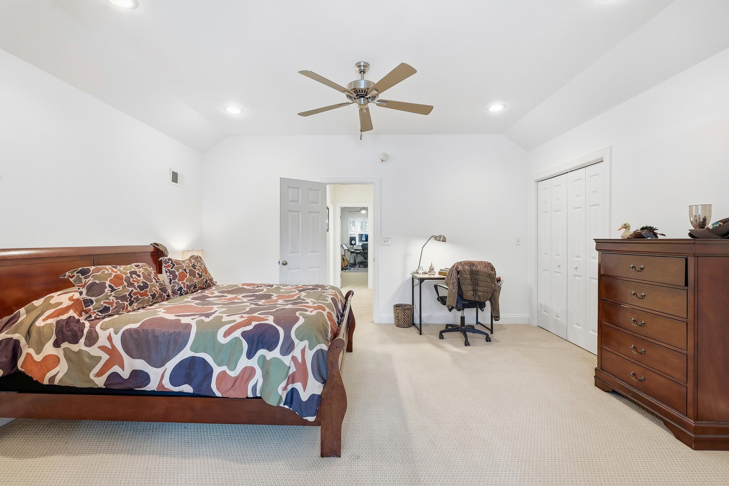 213 Old Carriage Loop Property Photo 30