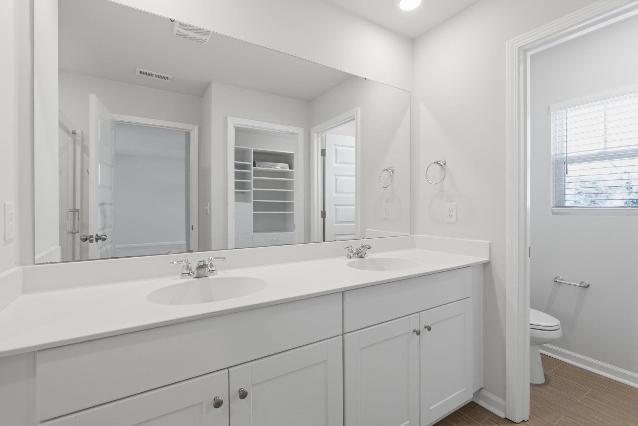 1580 Swing Bridge Way Property Photo 16