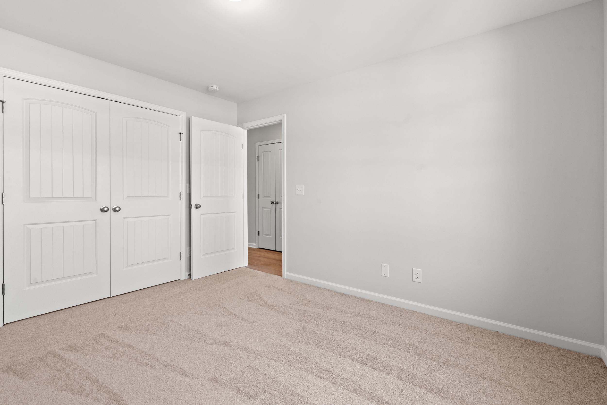 5015 Shore Breeze Dr. Property Photo 15