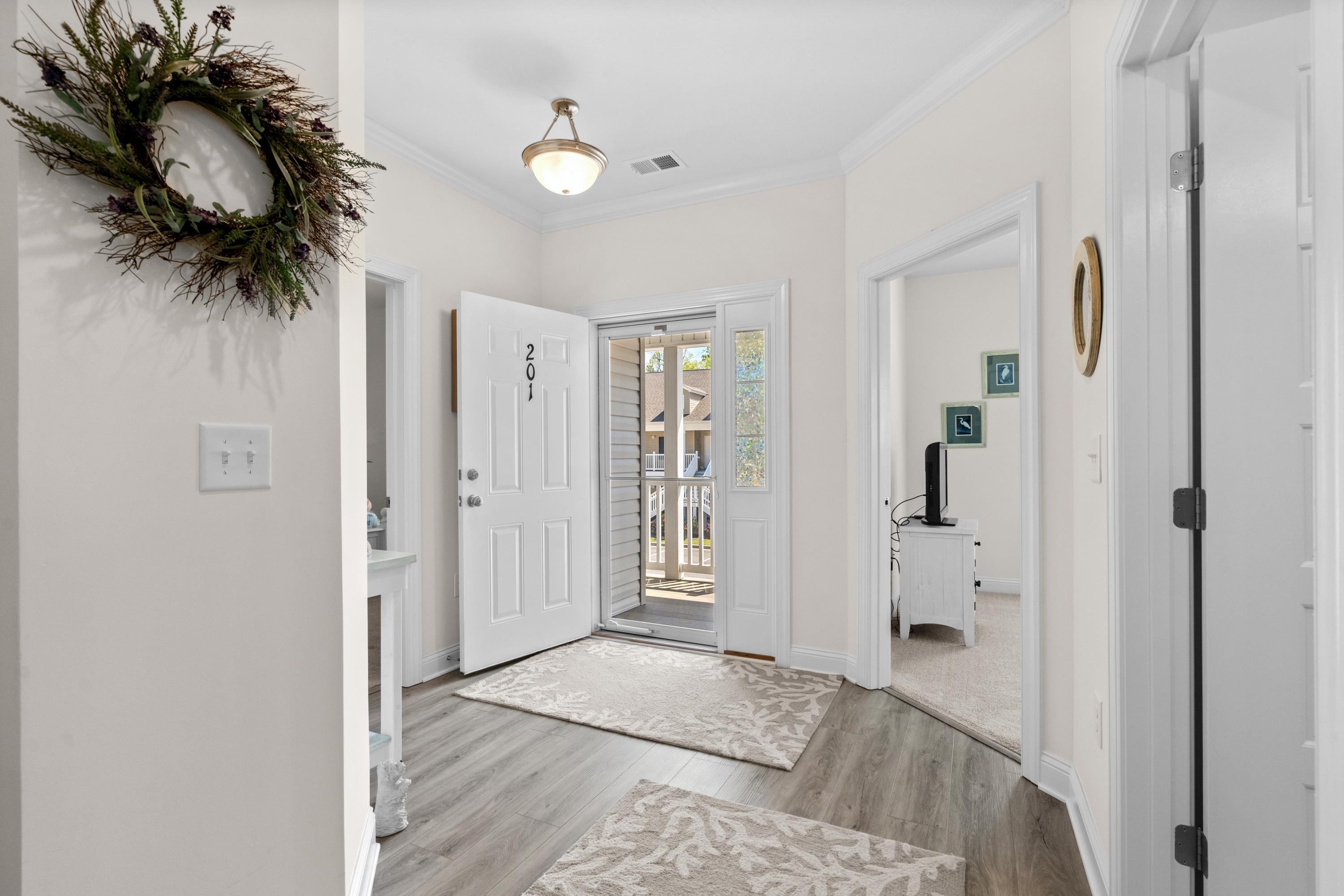 948 Jackline Place Property Photo 3
