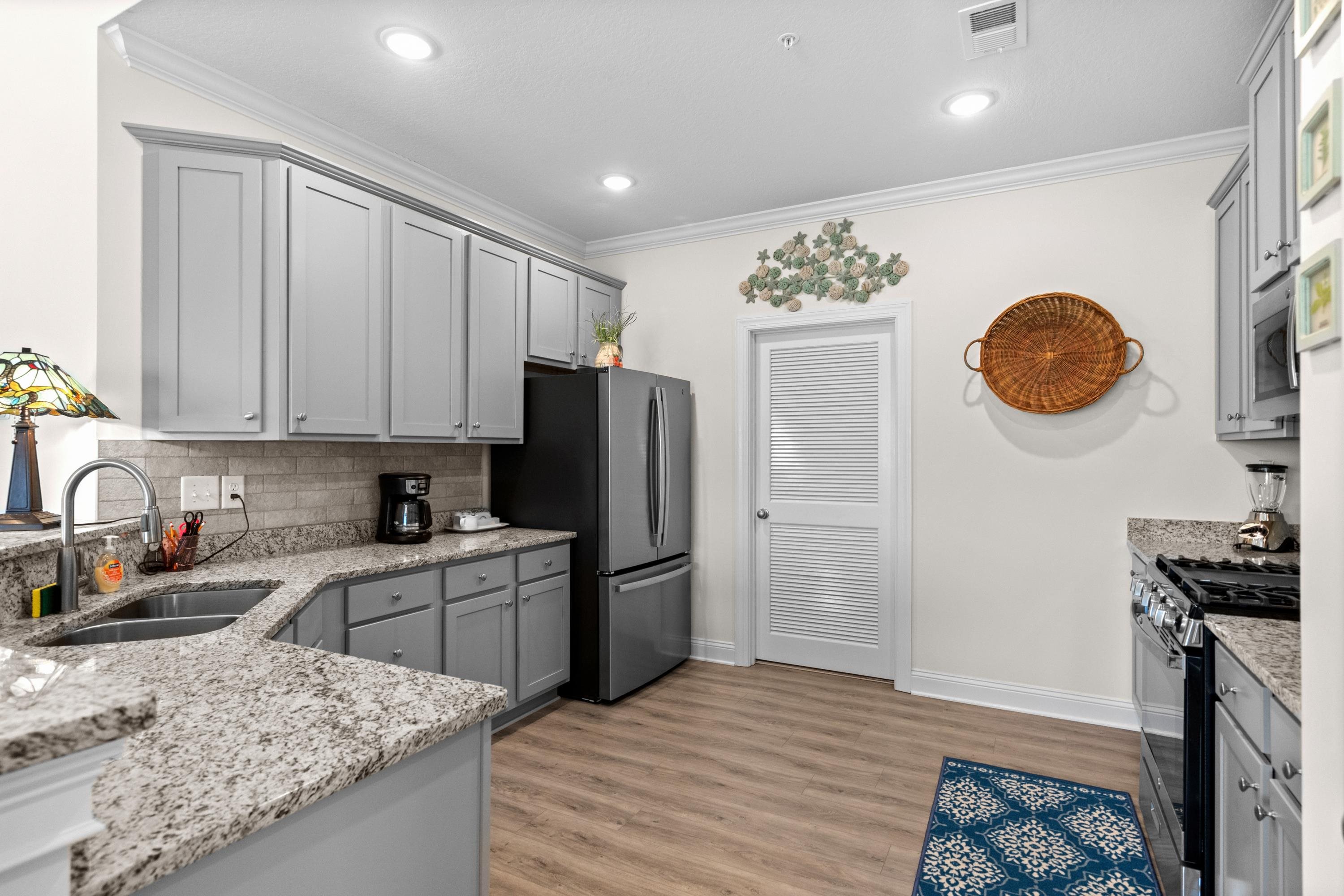 948 Jackline Place Property Photo 16