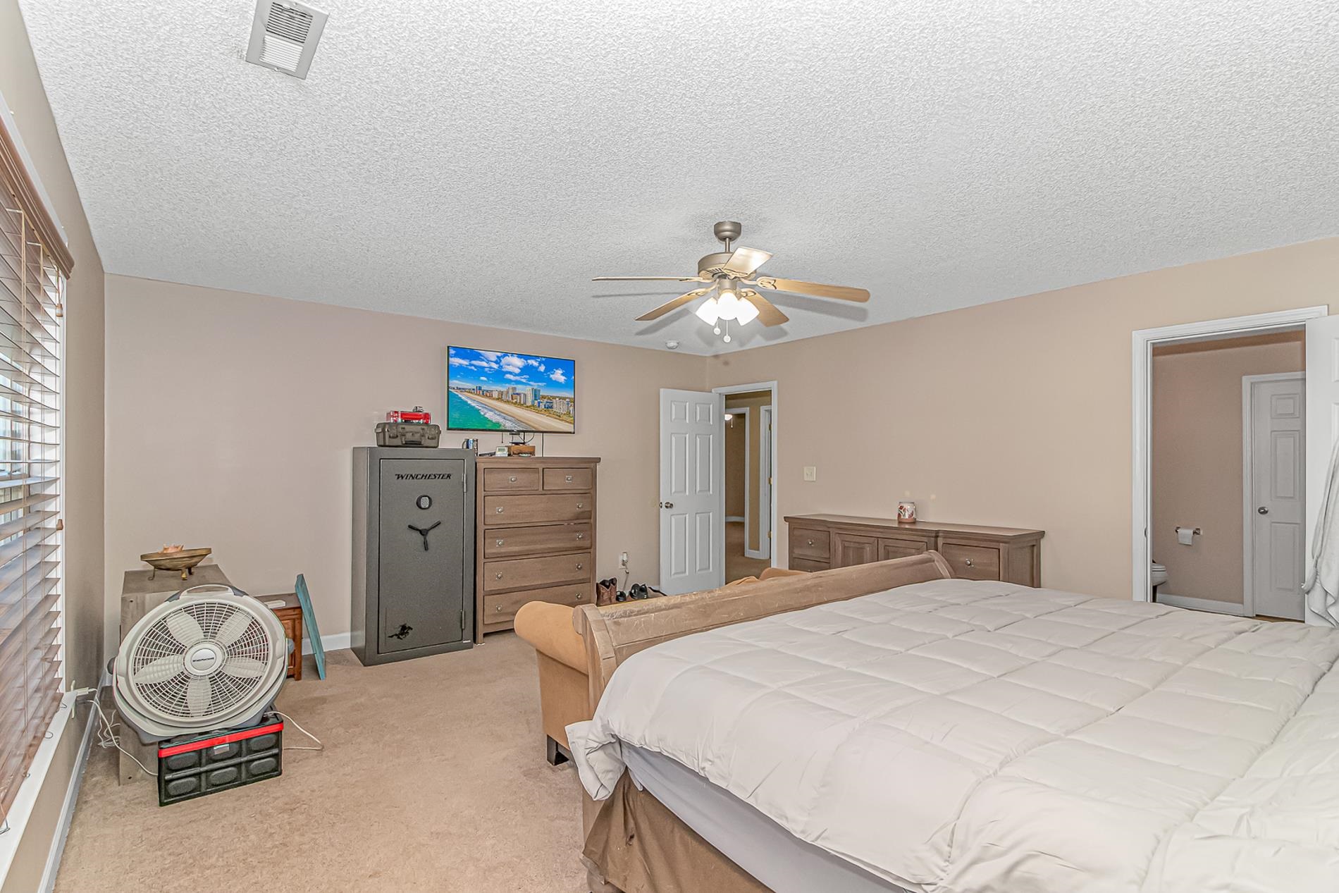143 Clovis Circle Property Photo 10