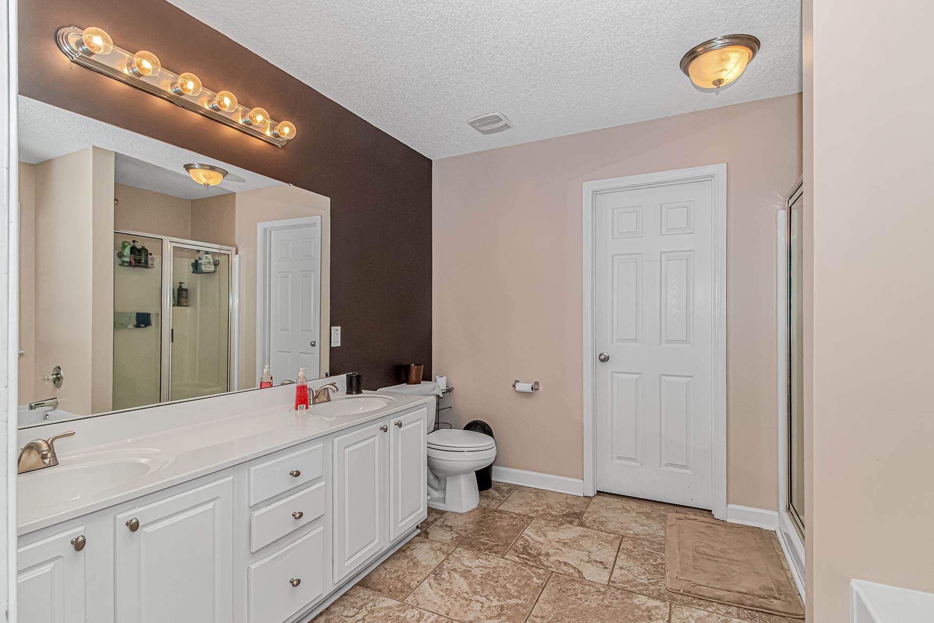 143 Clovis Circle Property Photo 11